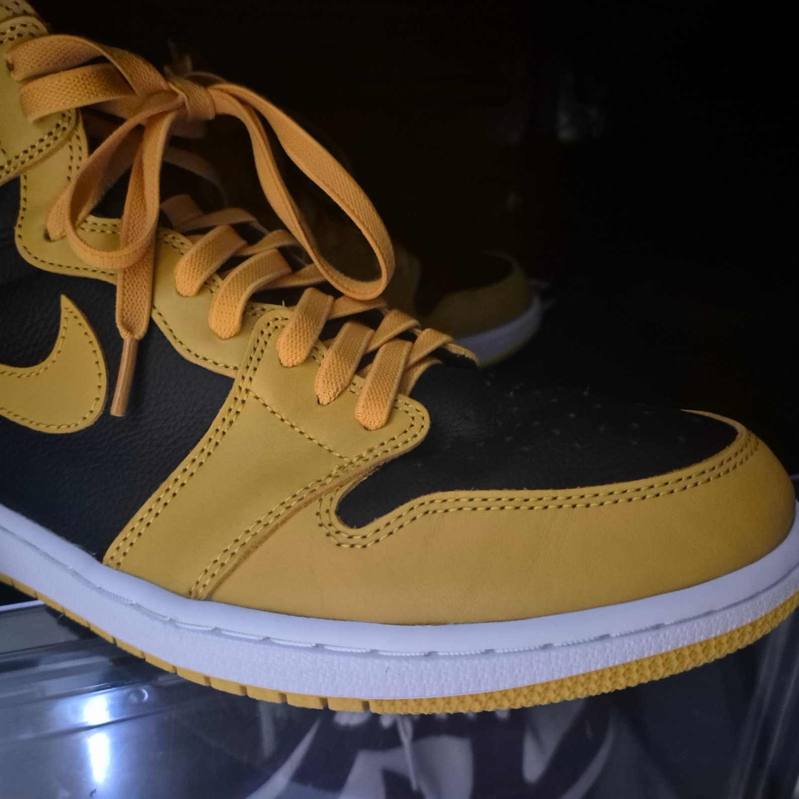 Jordan 1 Retro High OG Pollen 착용 스타일