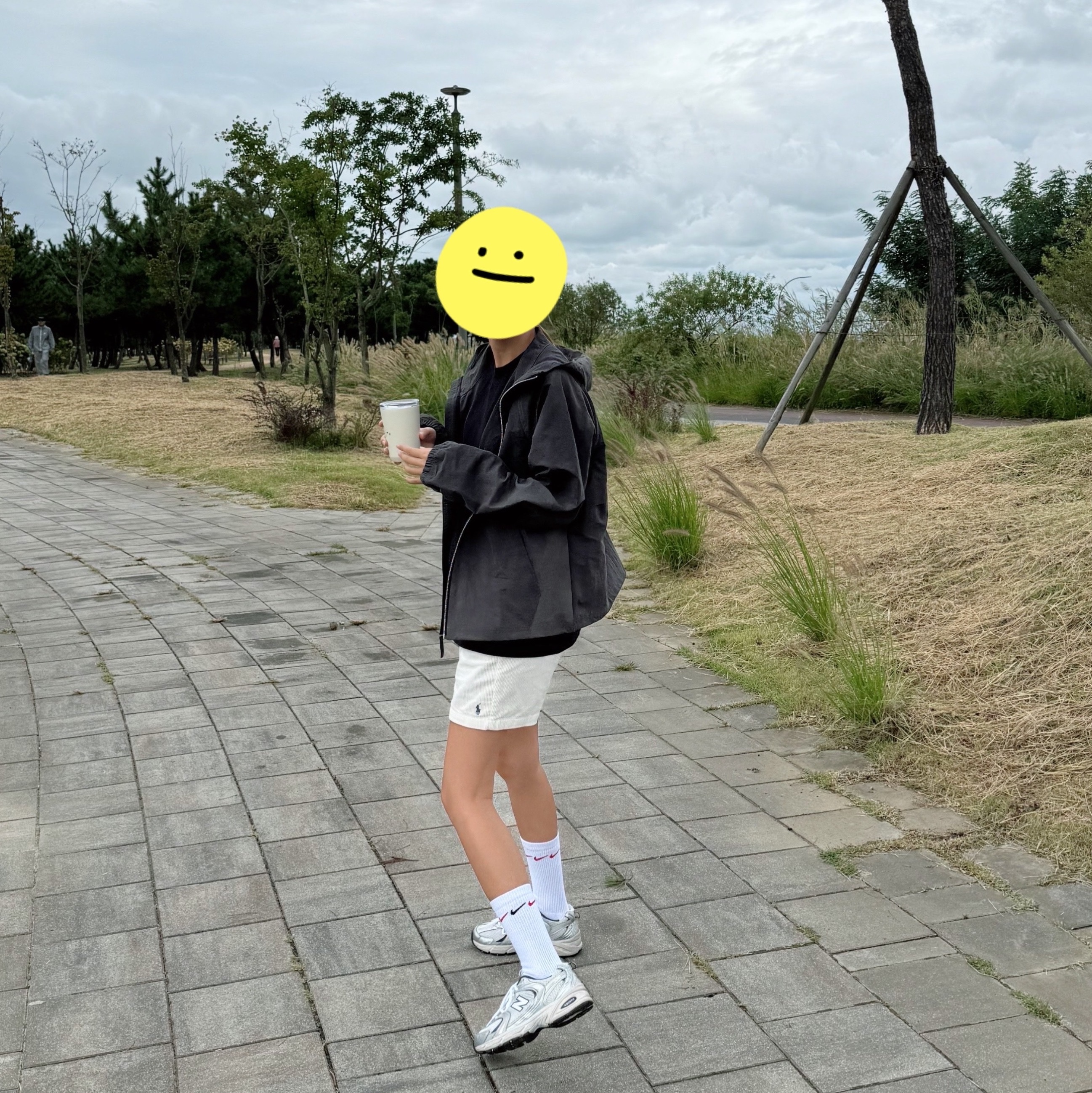 Stussy Wave Dye Beach Shell Jacket Black, Stussy Plush T-Shirt Black 착용 스타일 - 1