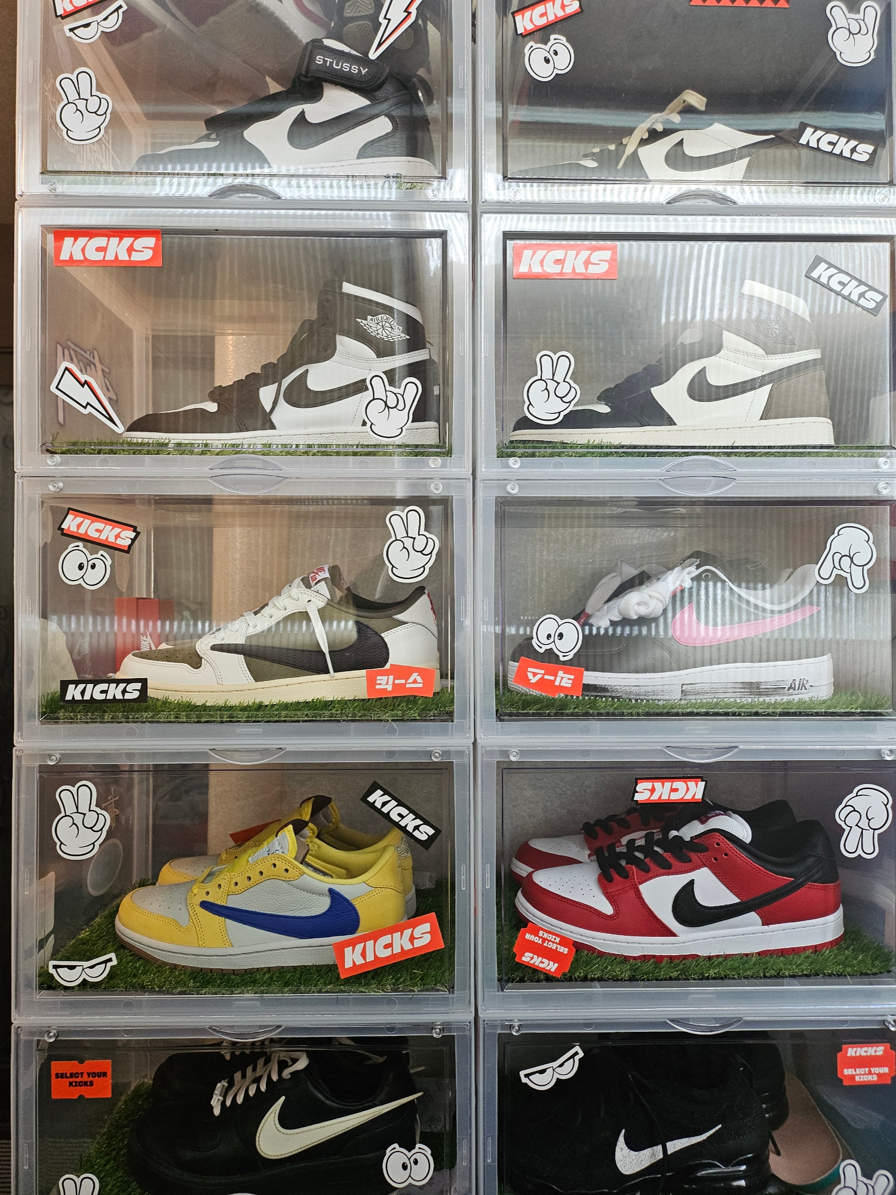 Jordan 1 x Travis Scott Retro Low OG SP Reverse Olive, (W) Jordan 1 x Travis Scott Retro Low OG SP Canary 착용 스타일