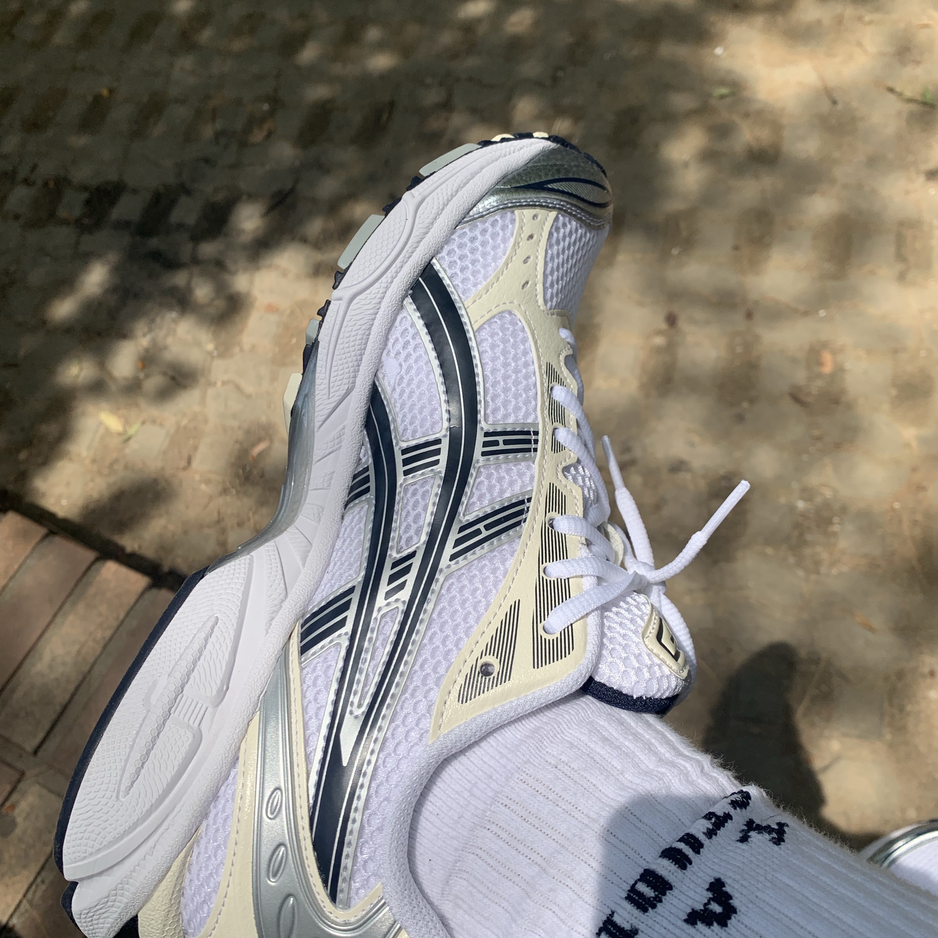 IAB Studio Socks White (5 Pack), (W) Asics Gel-Kayano 14 White Midnight 착용 스타일