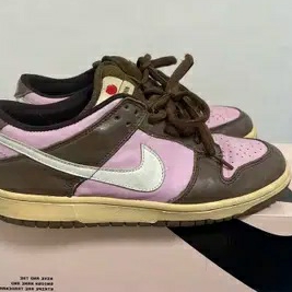 Nike x Stussy Dunk SB Low Cherry 착용 스타일