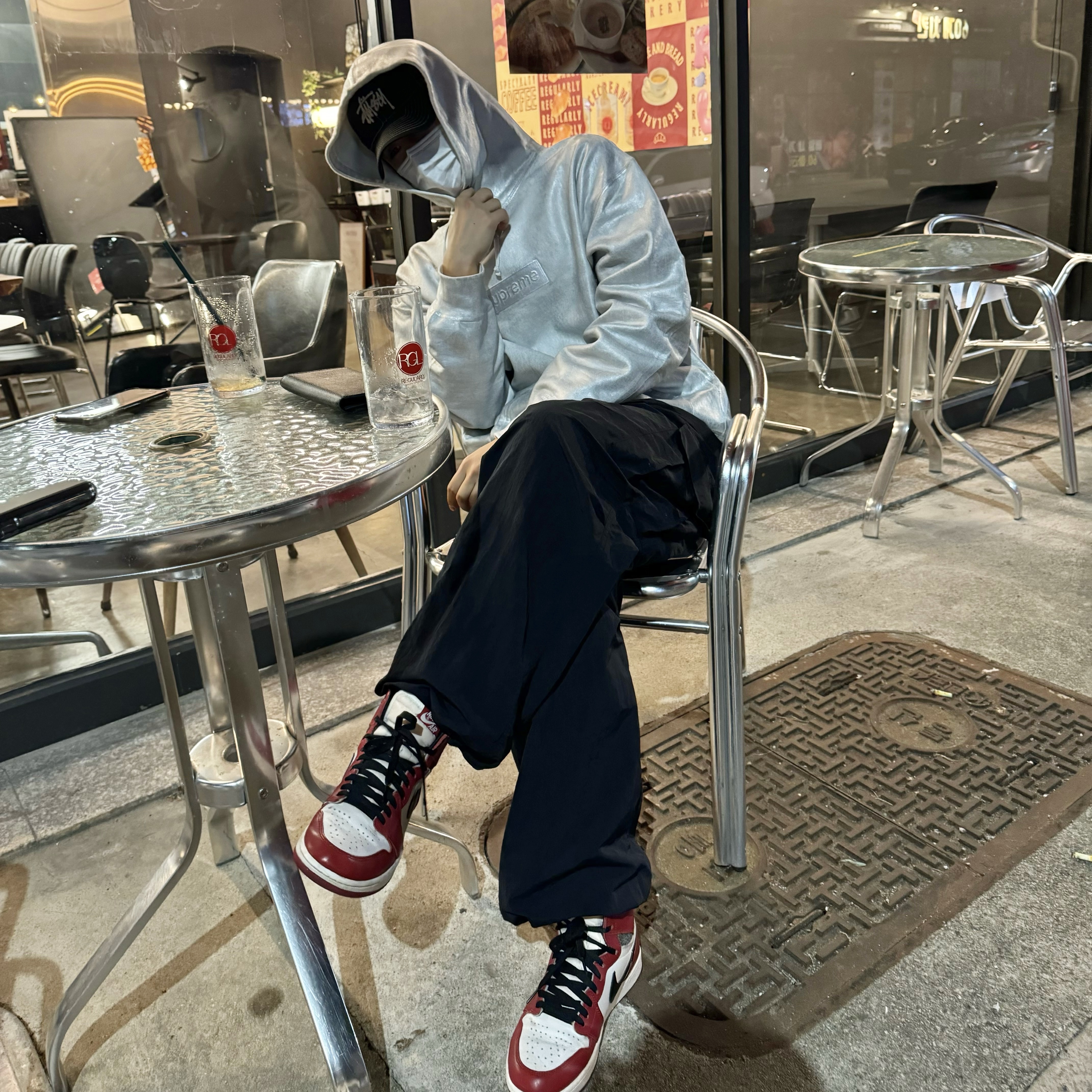 Supreme x MM6 Maison Margiela Foil Box Logo Hooded Sweatshirt White - 24SS, Stussy New Era 9twenty Basic Trucker Black 착용 스타일