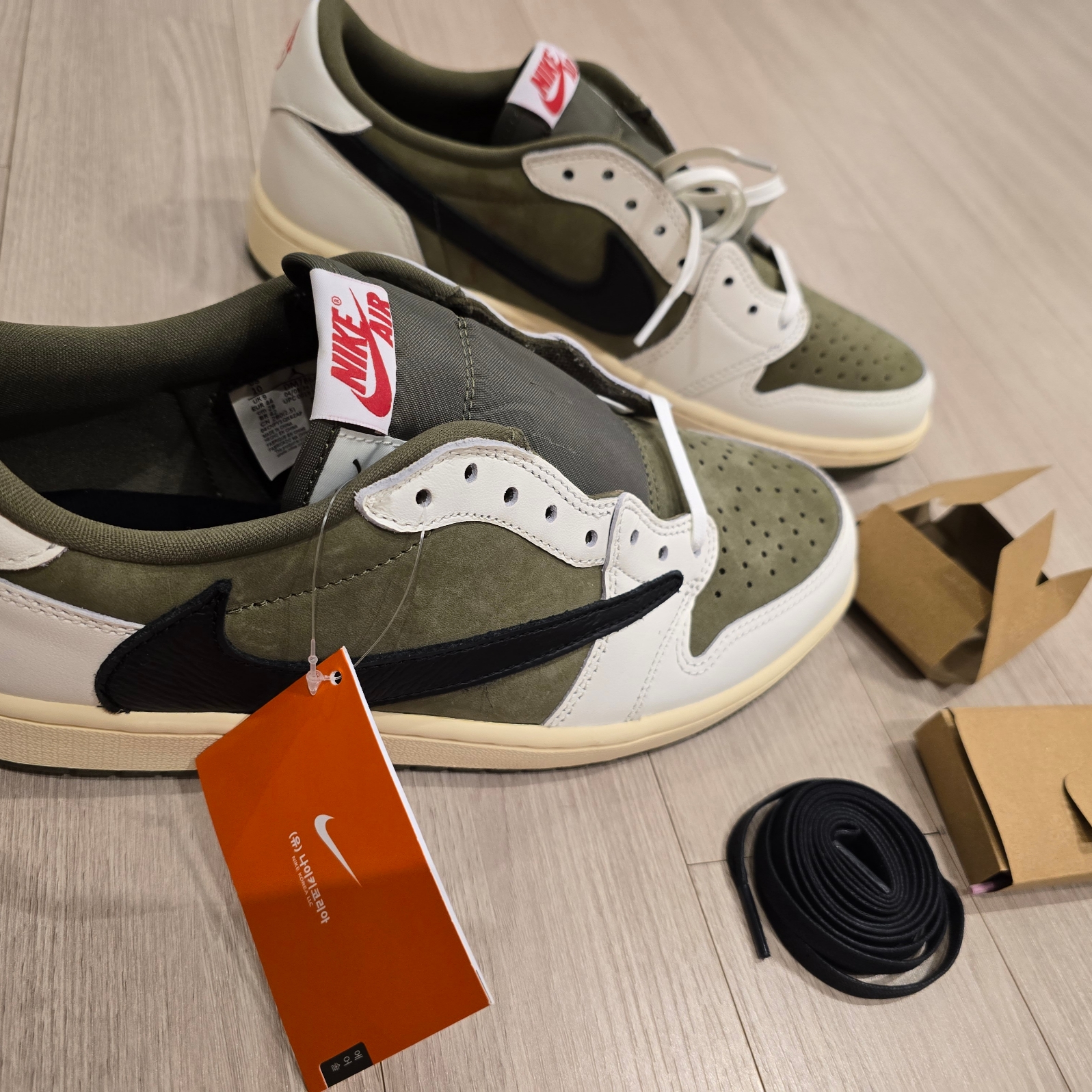 (W) Nike Dunk Low Black 착용 스타일 - 2