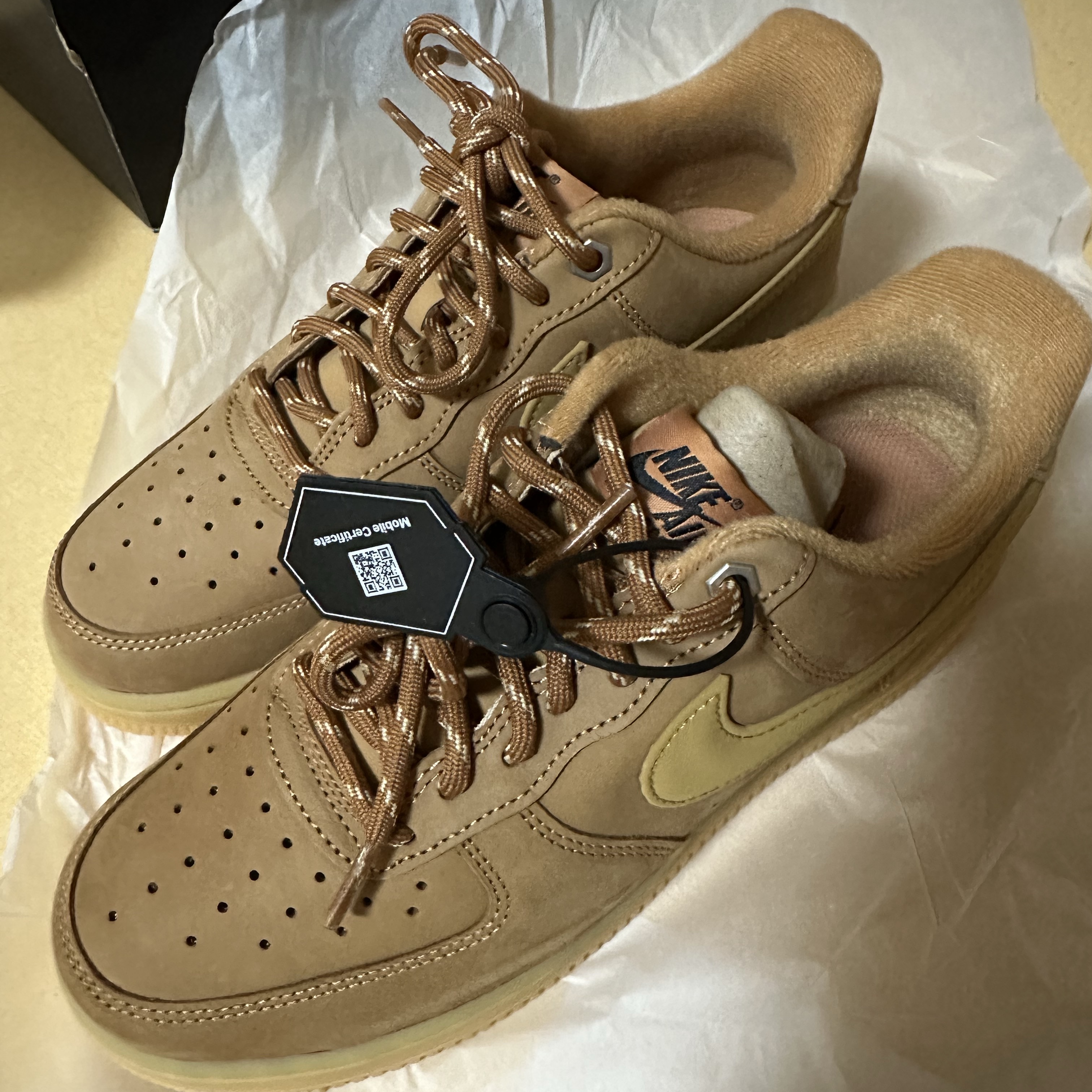 Nike Air Force 1 '07 WB Flax 착용 스타일
