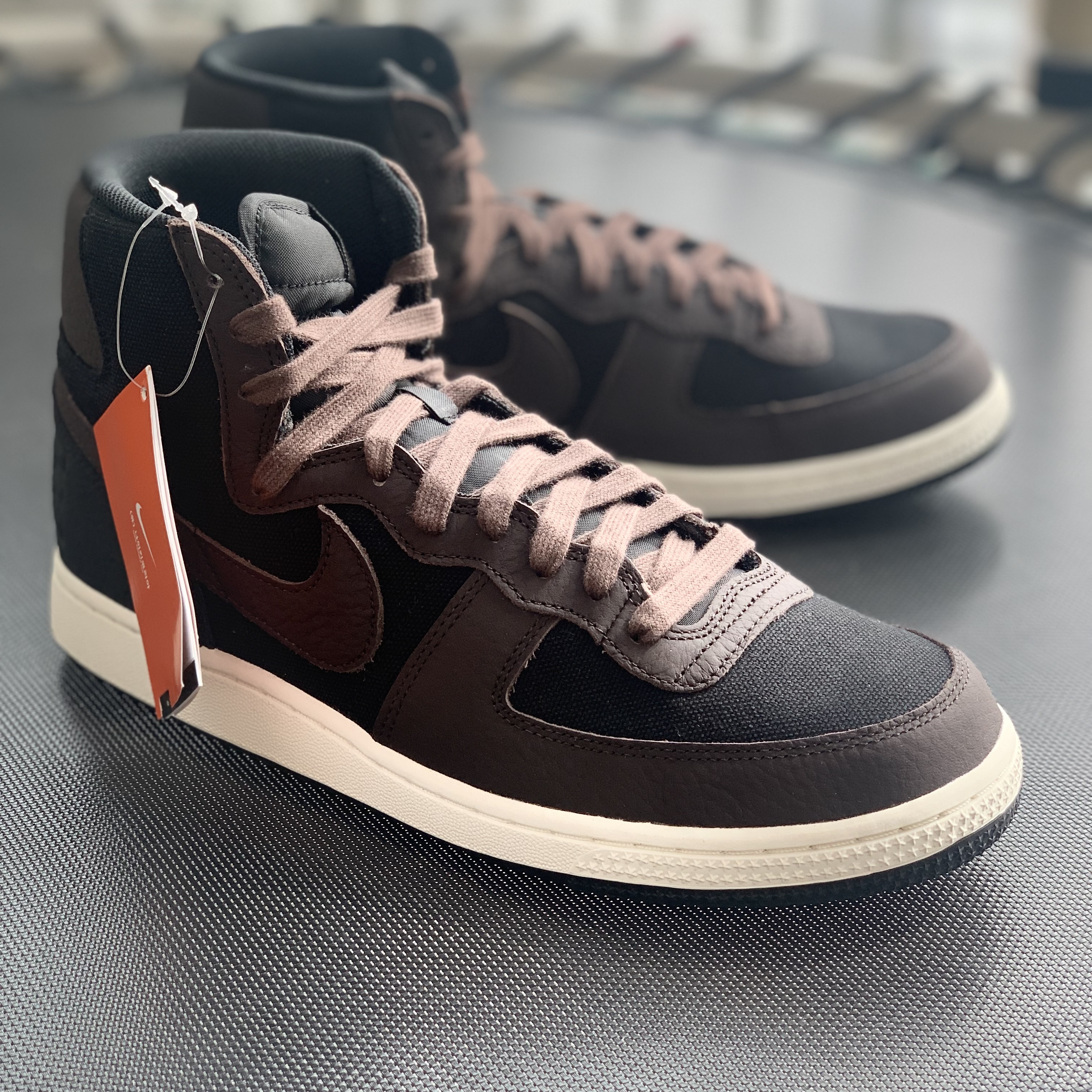 Nike Terminator High SE Velvet Brown 착용 스타일