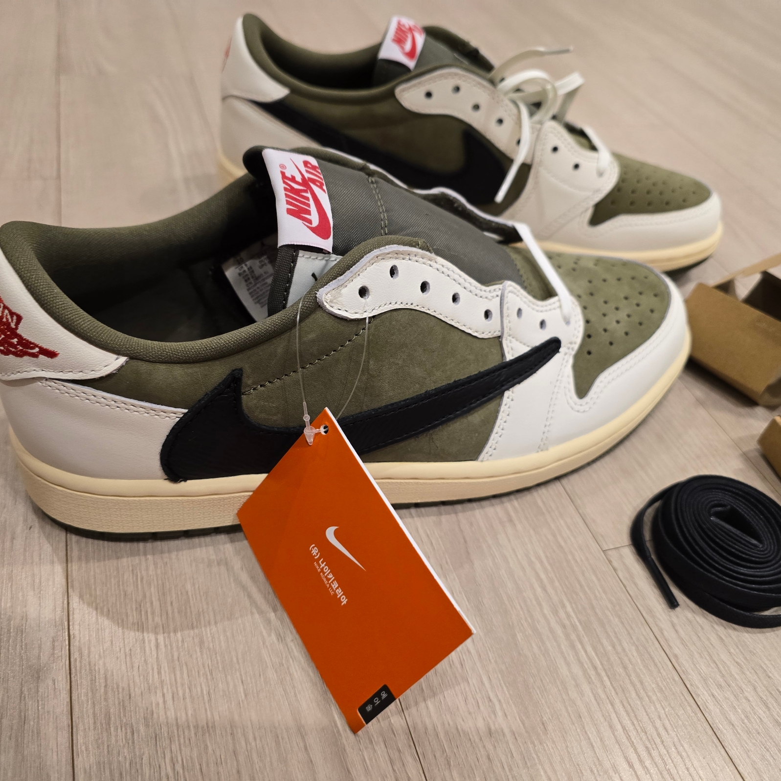 (W) Nike Dunk Low Black 착용 스타일 - 3