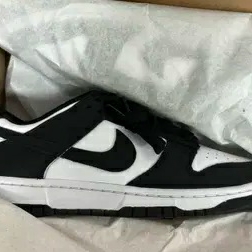 Nike Dunk Low Retro Black 착용 스타일
