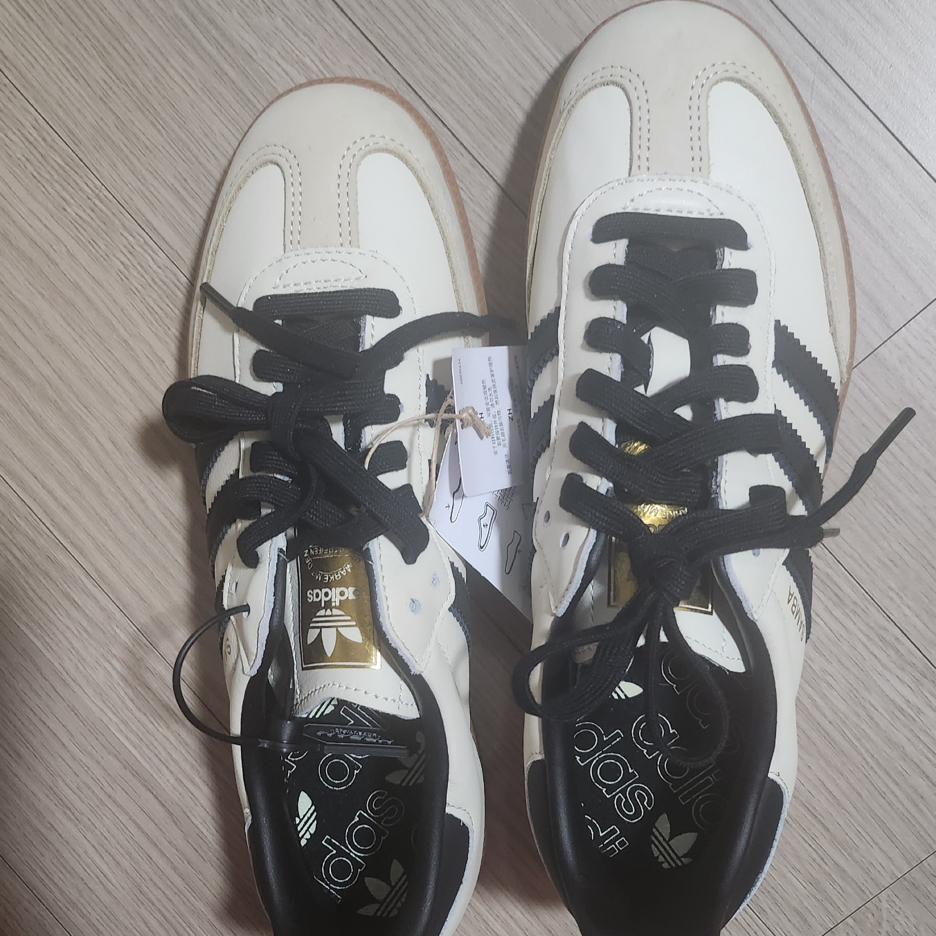 (W) Adidas Samba OG Cream White Core Black 착용 스타일 - 1