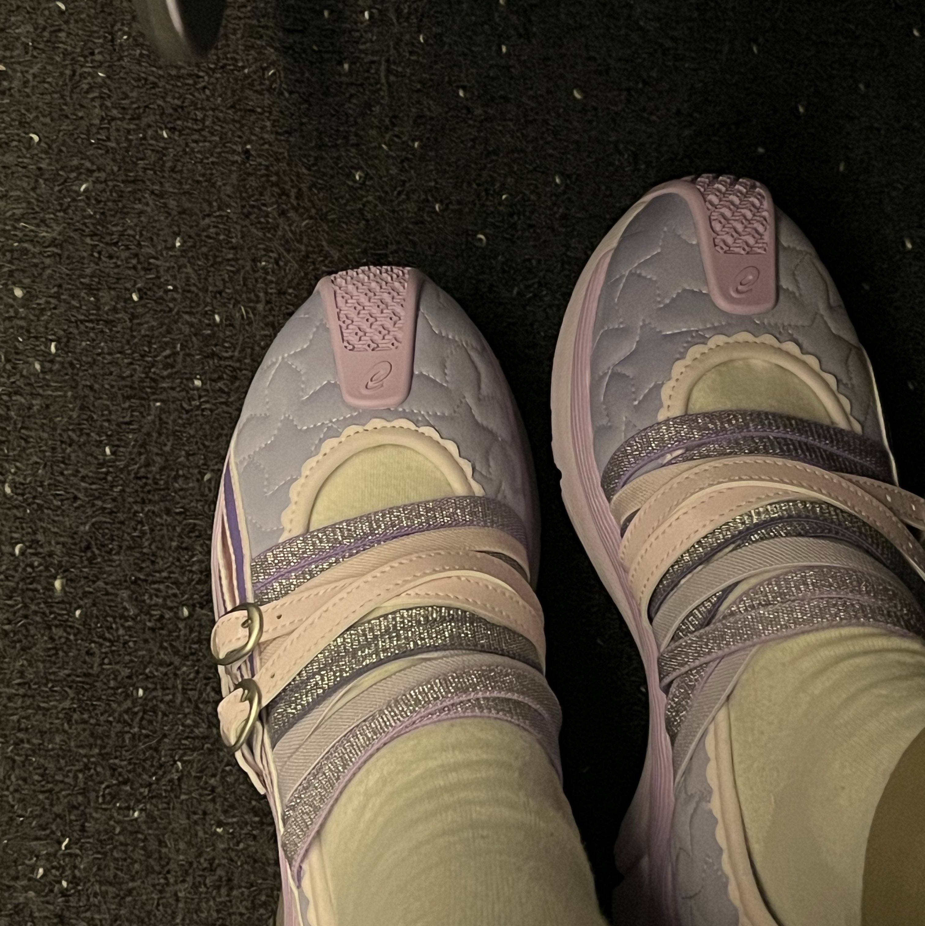 (W) Asics x Kiko Kostadinov x Heaven by Marc Jacobs Gel-Lokros Vapor Cosmos 착용 스타일