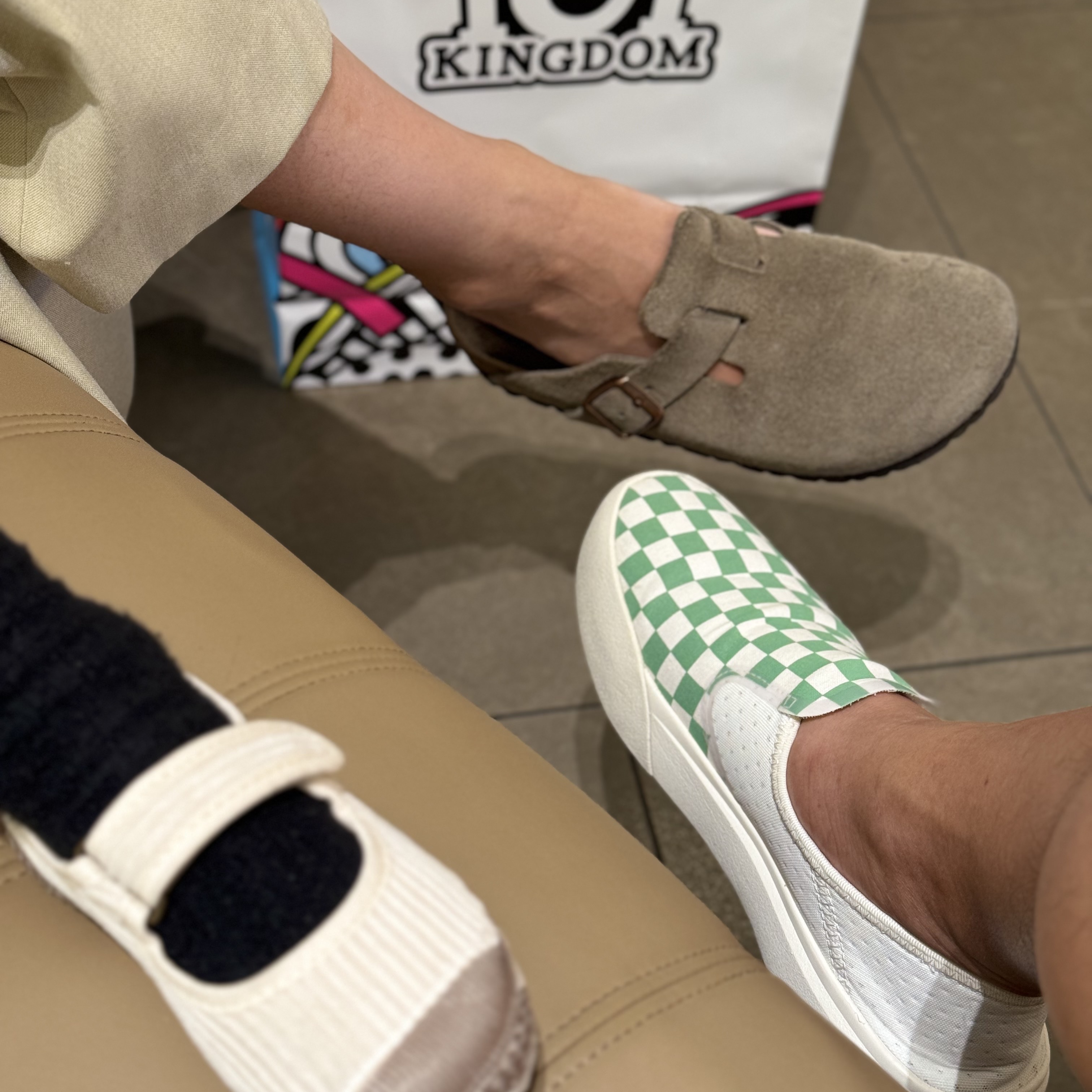 Vans ComfyCush One Checkerboard Green, Birkenstock Boston Soft Footbed Taupe - Regular 착용 스타일 - 1