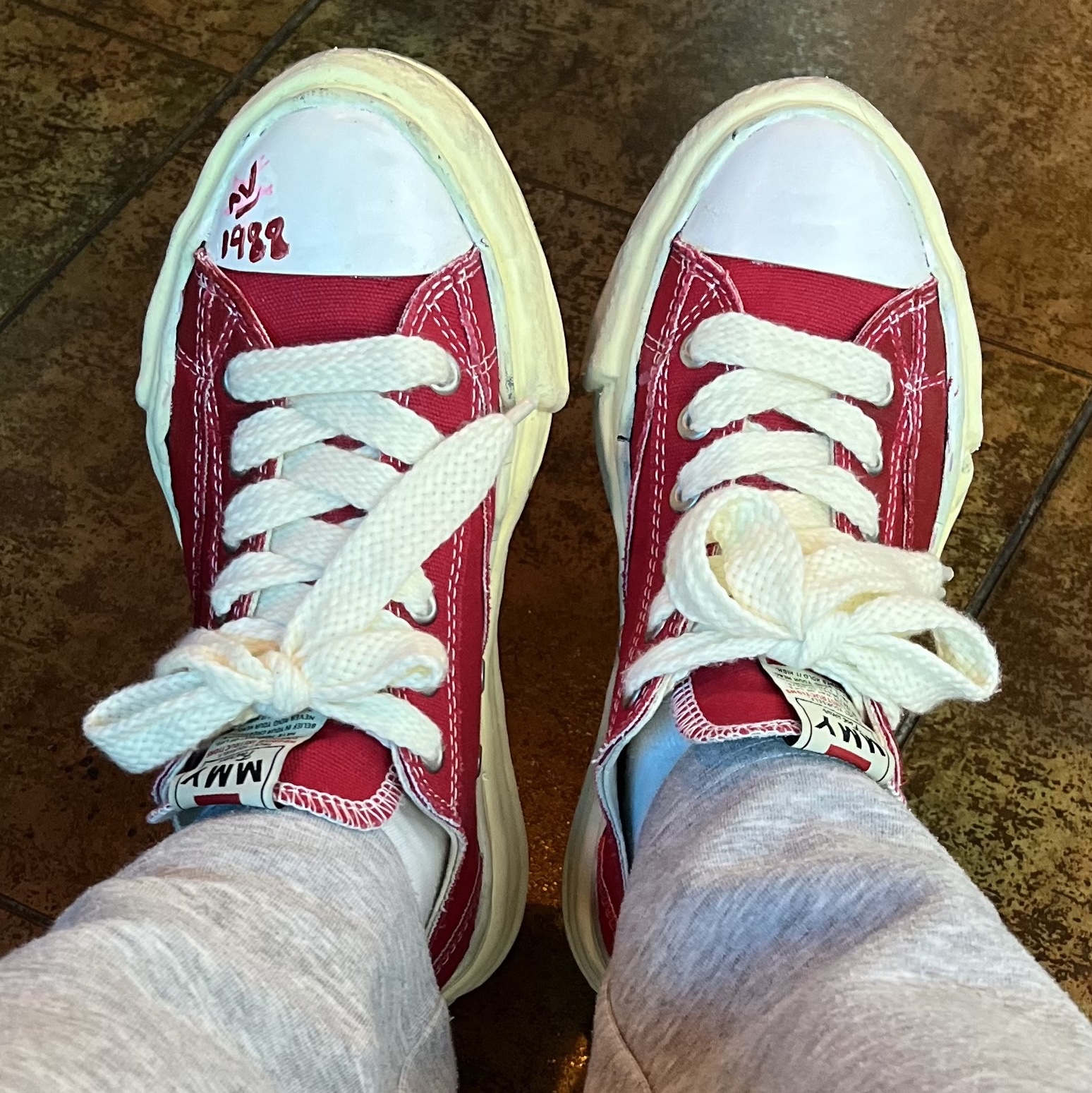 Maison Mihara Yasuhiro Peterson VL OG Sole Canvas Low-top Sneakers Red 착용 스타일 - 5