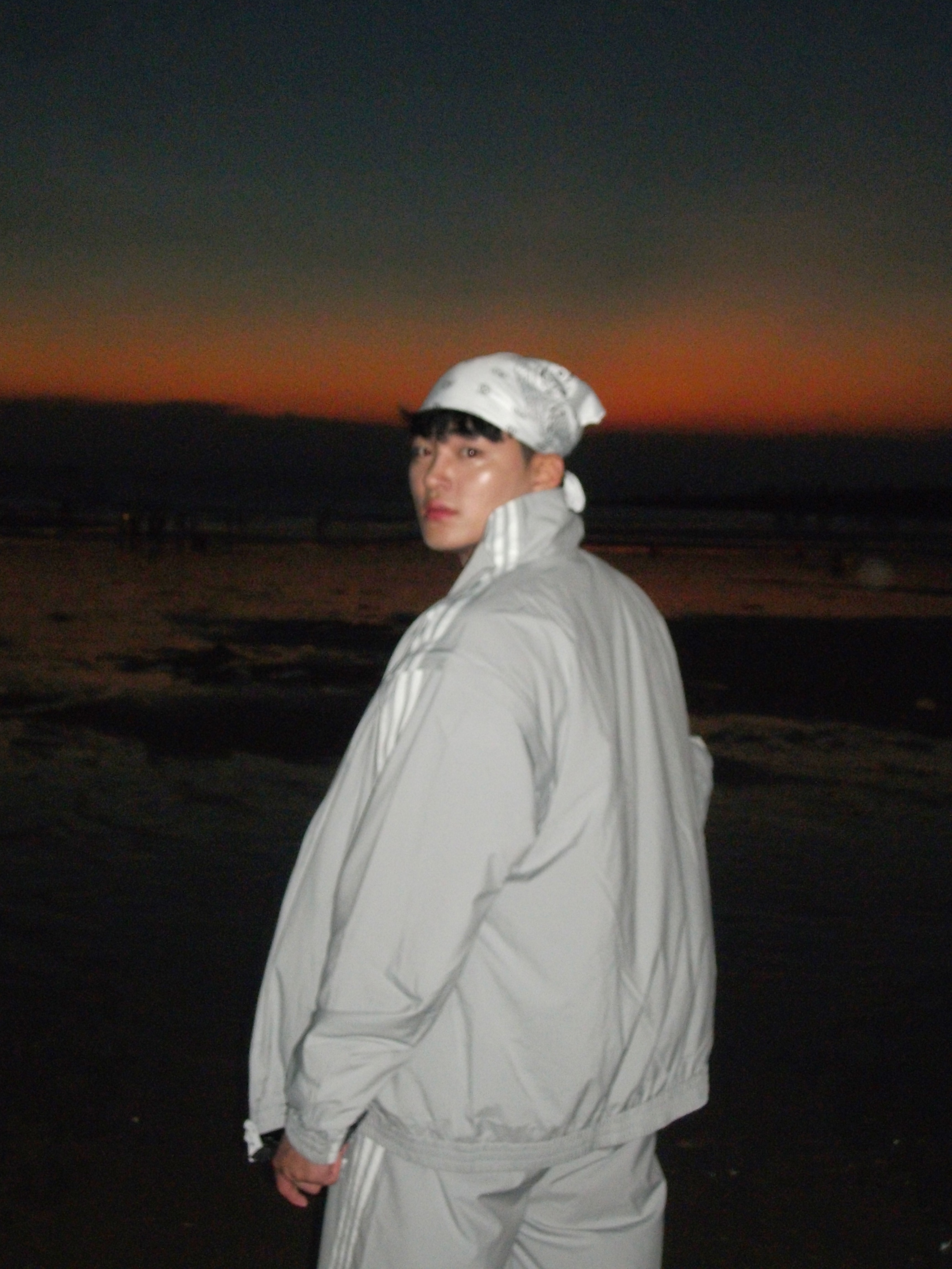 (W) Adidas Adilenium Season 2 Oversized Zip Track Top Gender Neutral Grey Two - KR Sizing, Adidas Adilenium Season 2 Oversized Zip Off Track Pants Grey Two - KR Sizing 착용 스타일 - 4