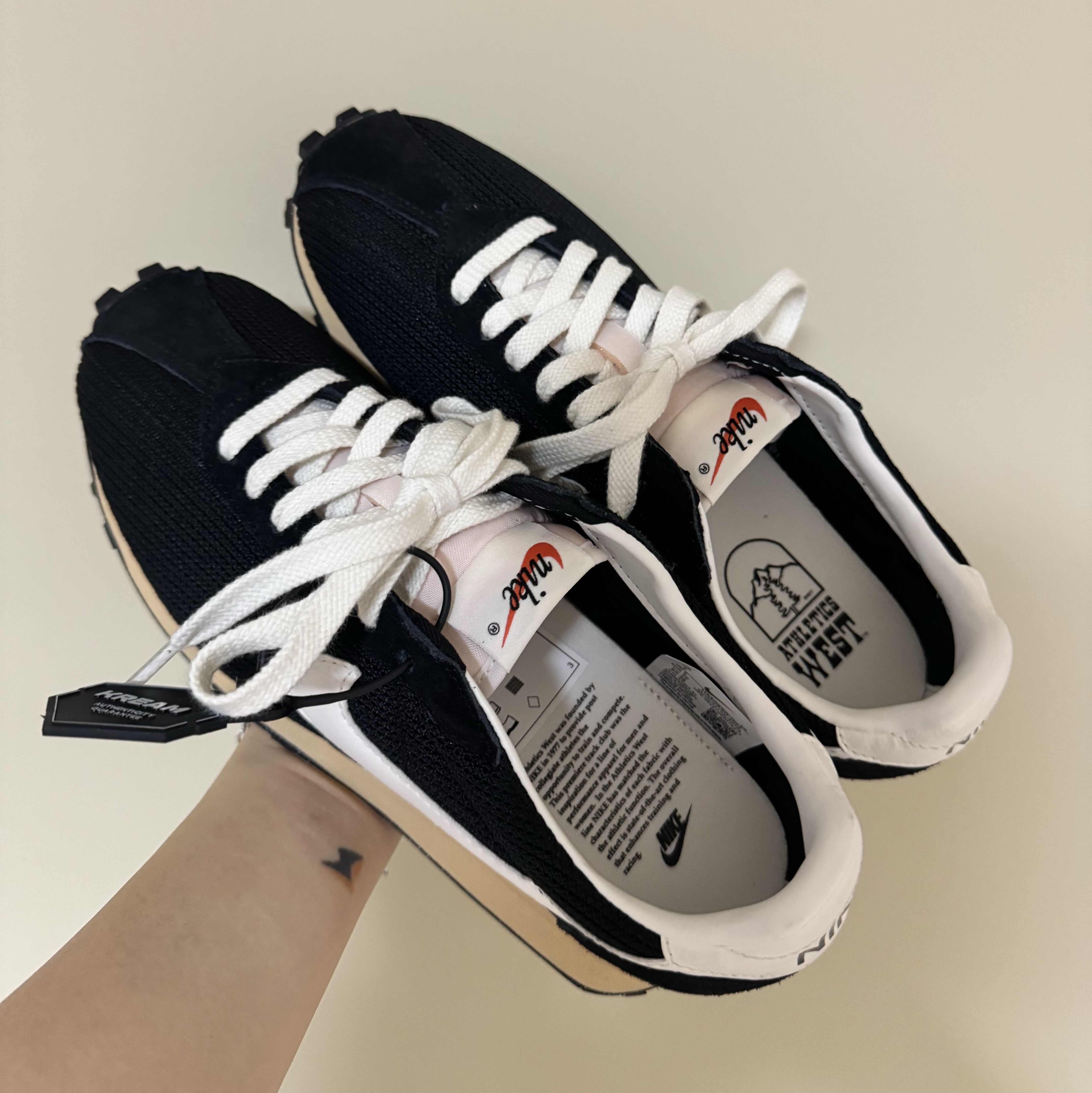 Nike LD-1000 SP Black and Sail 착용 스타일