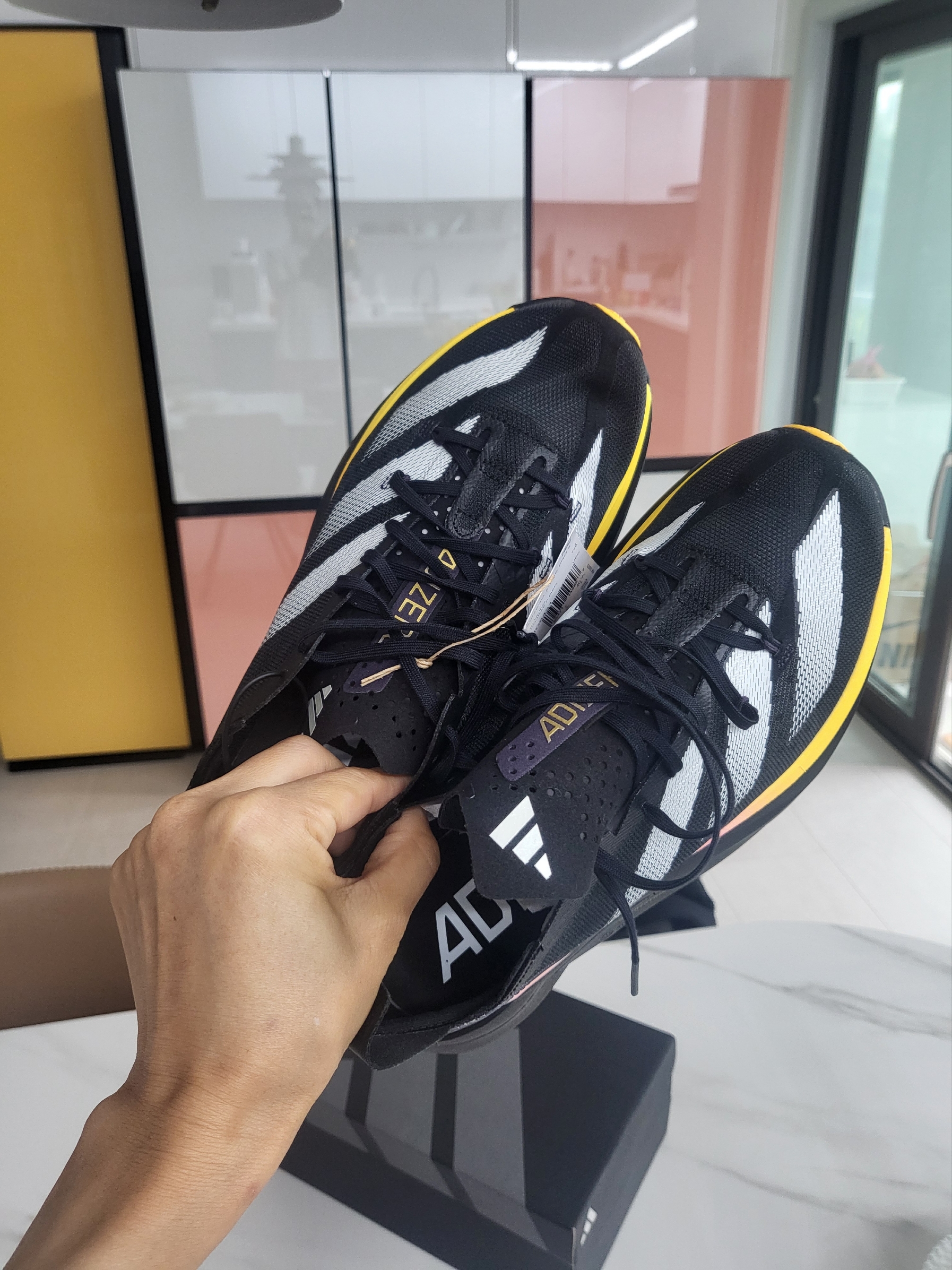 (W) Adidas Adizero Adios Pro 3 Core Black Zero Metalic 착용 스타일