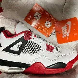Jordan 4 Retro OG Fire Red 2020 착용 스타일