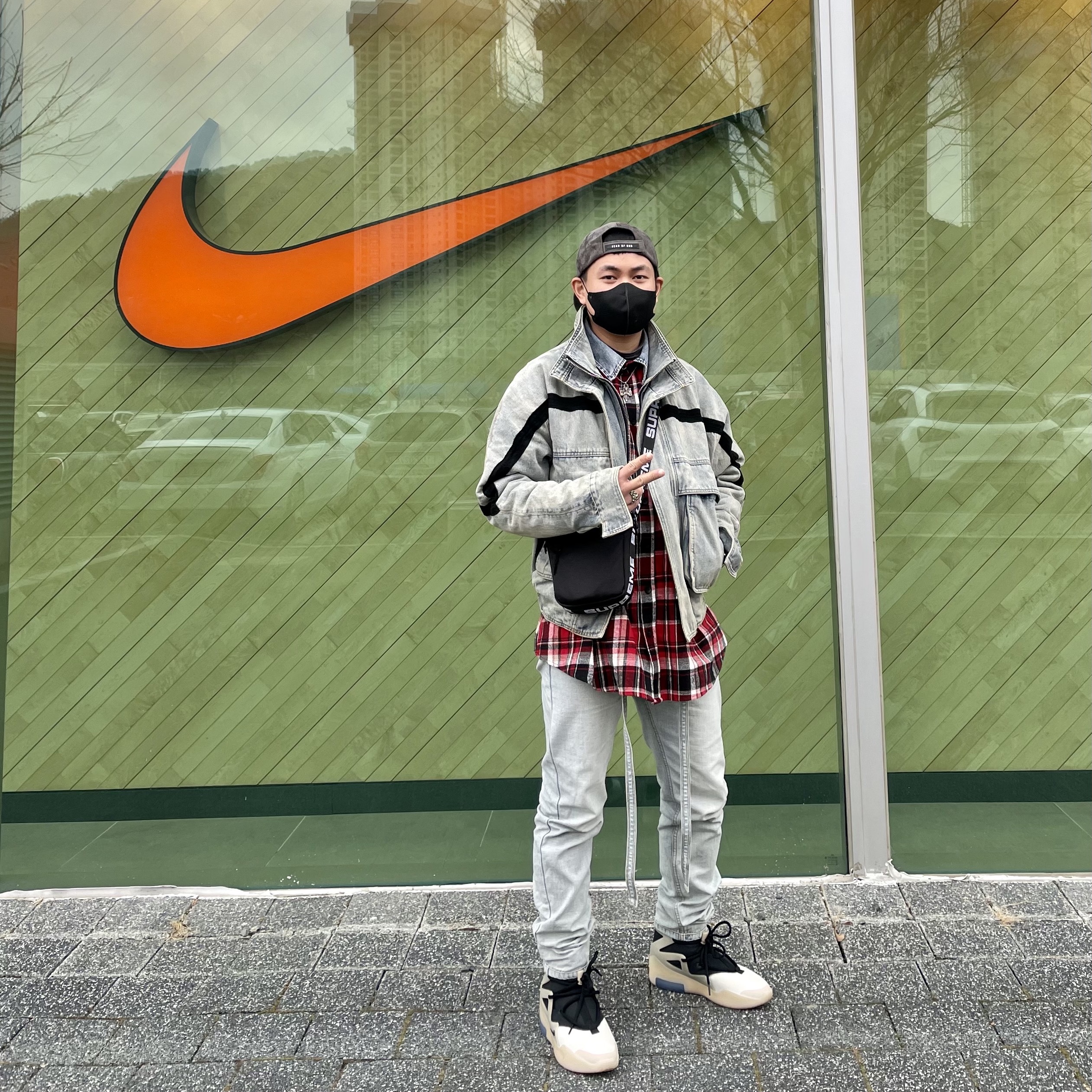 Nike x Fear of God Air Fear of God 1 String The Question 착용 스타일