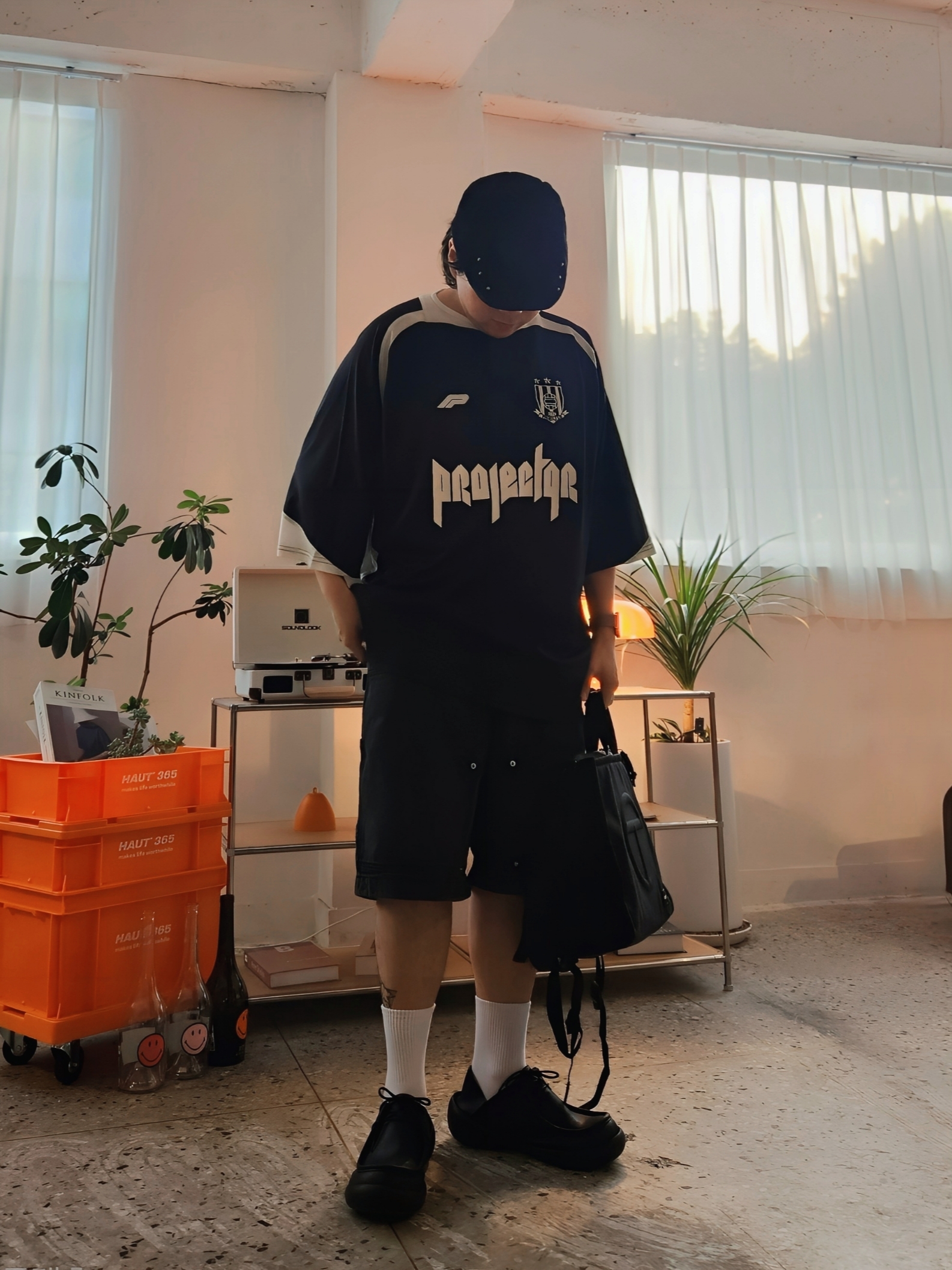Project G/R Oversized Football Jersey Black 착용 스타일 - 2