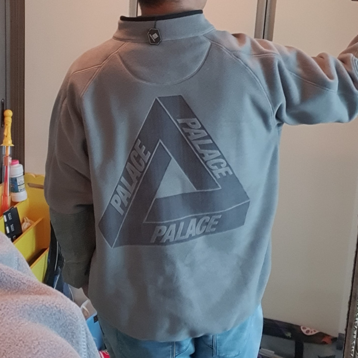 Palace Polartec 1/4 Zip Jacket Grey - 22FW 착용 스타일