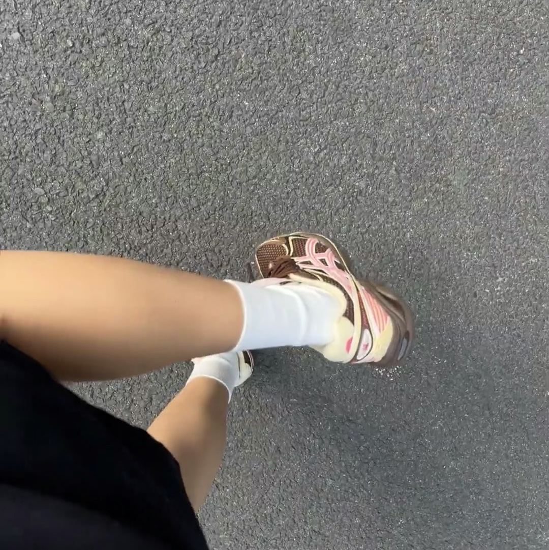 Asics UB8-S GT-2160 Brown Storm Sienna 착용 스타일 - 1