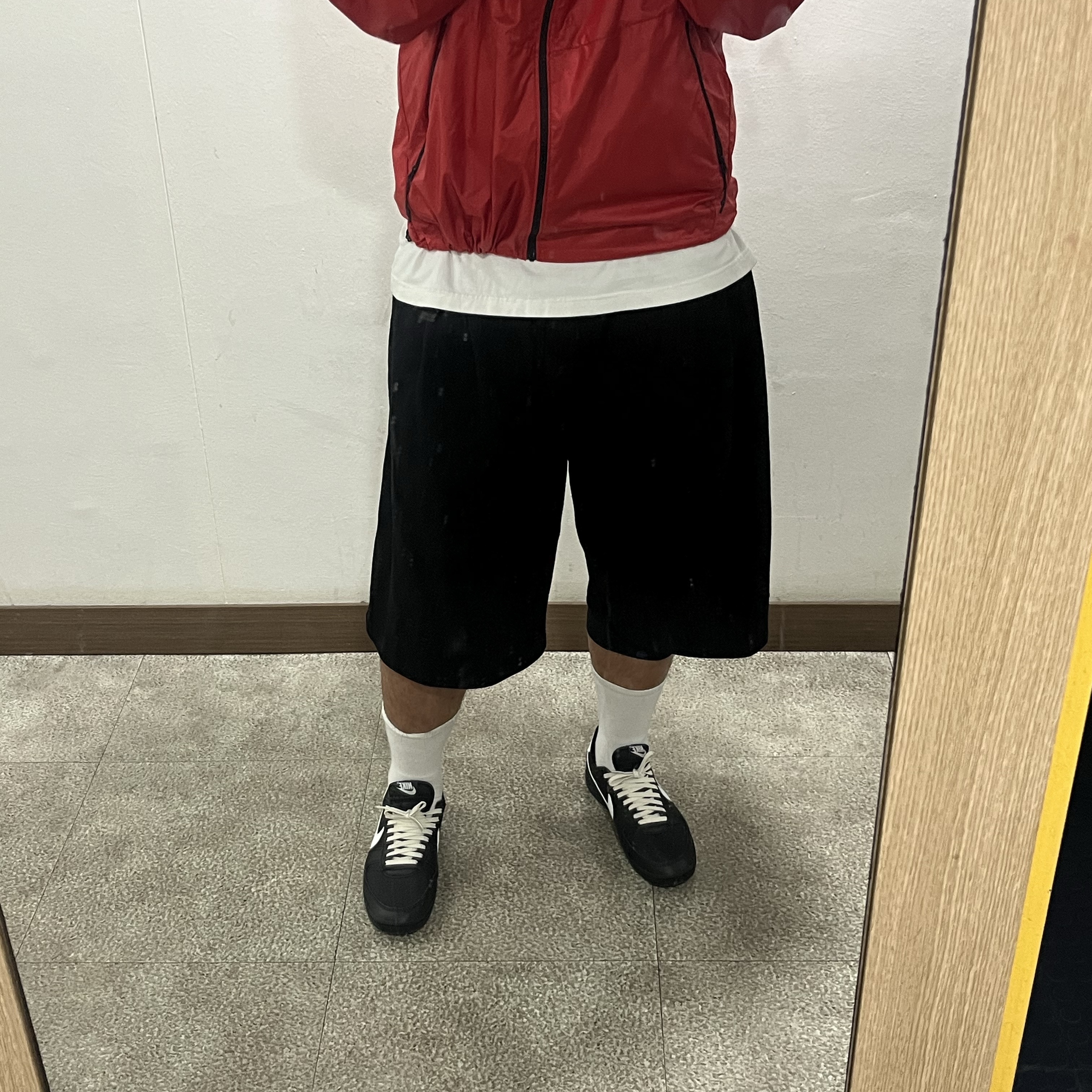 Nike Field General 82 SP Black and White 착용 스타일