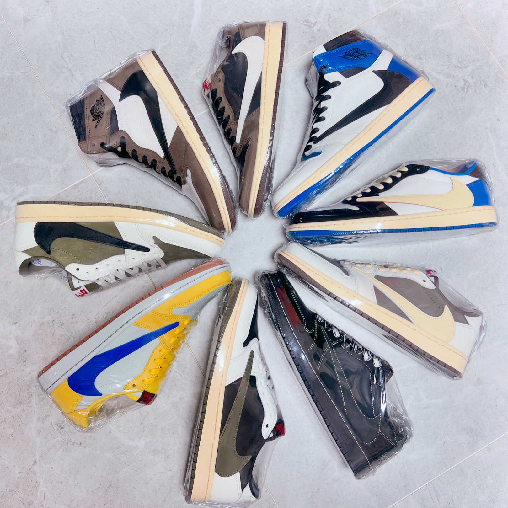 Jordan 1 x Travis Scott Retro Low OG SP Reverse Olive, (W) Jordan 1 x Travis Scott Retro Low OG SP Canary 착용 스타일
