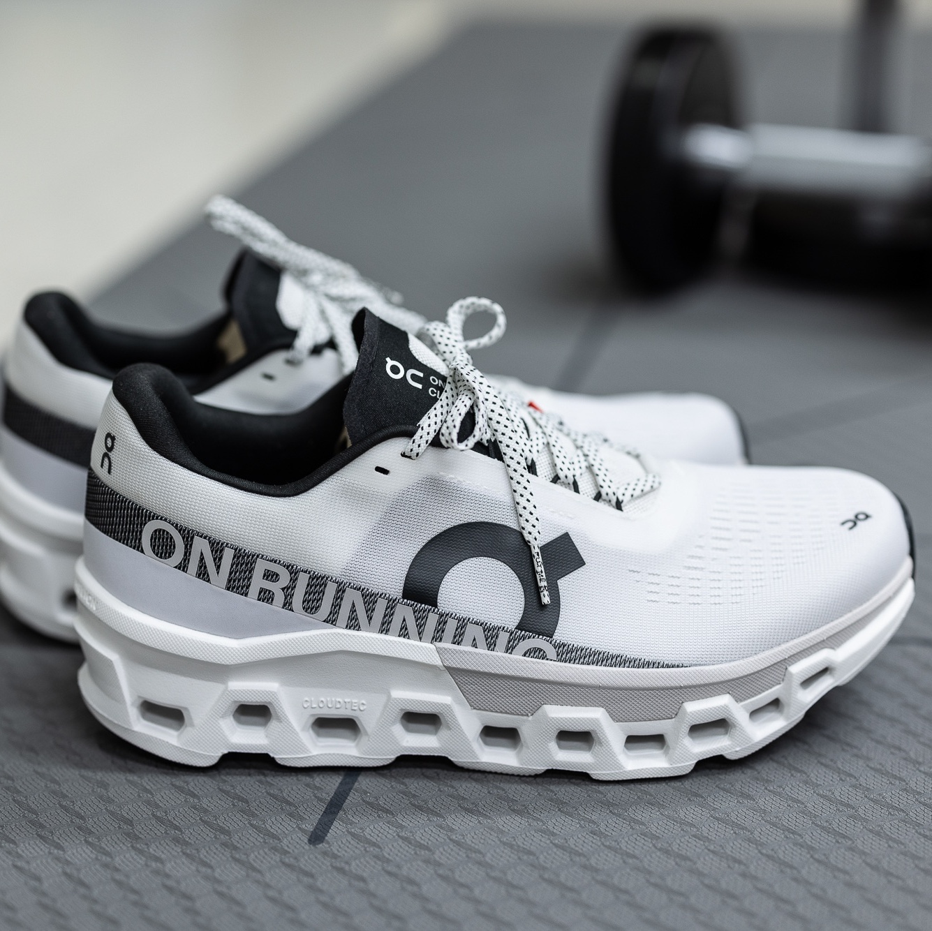 On Running Cloudmonster 2 White Frost 착용 스타일