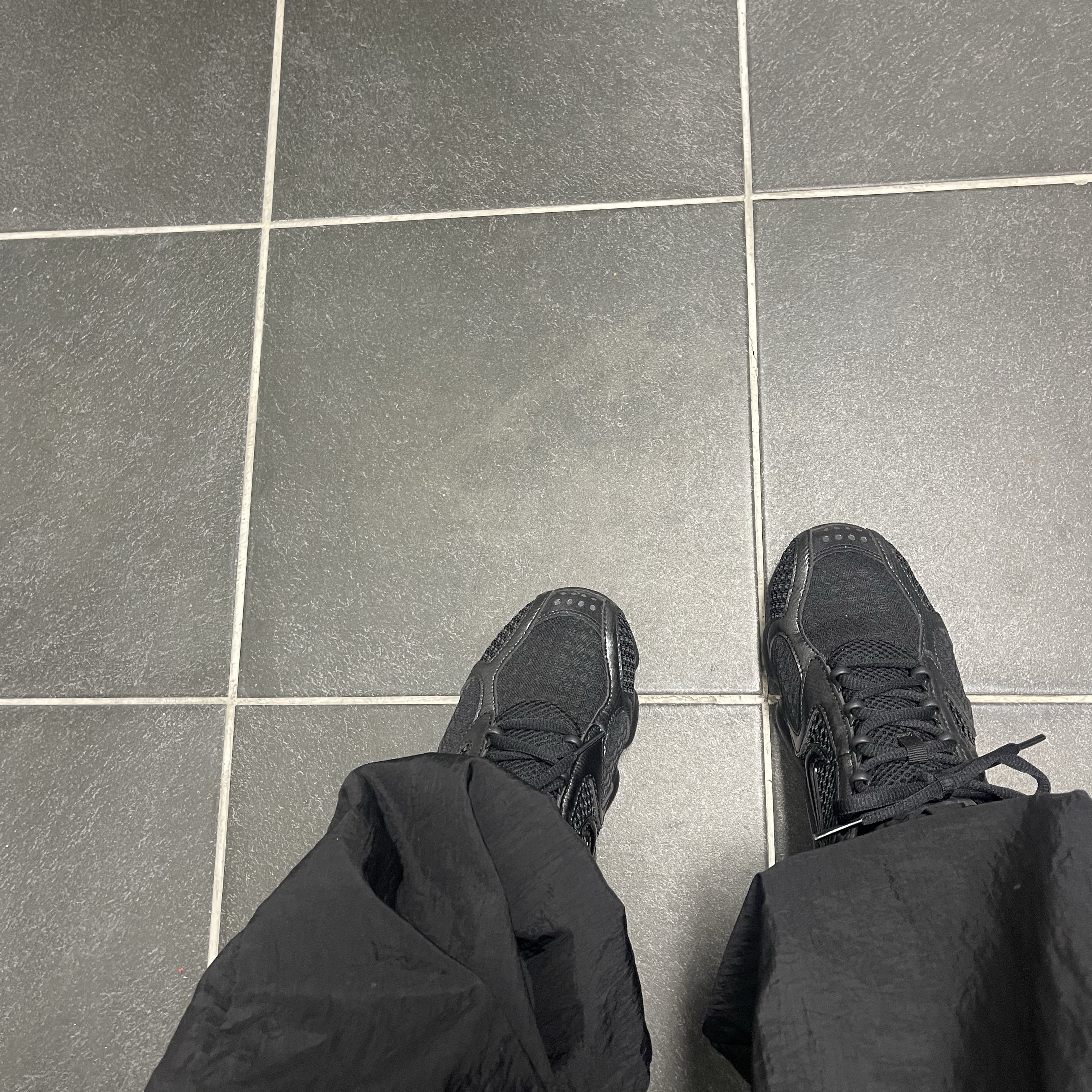 Nike Air Zoom Spiridon Cage 2 Black Anthracite 착용 스타일