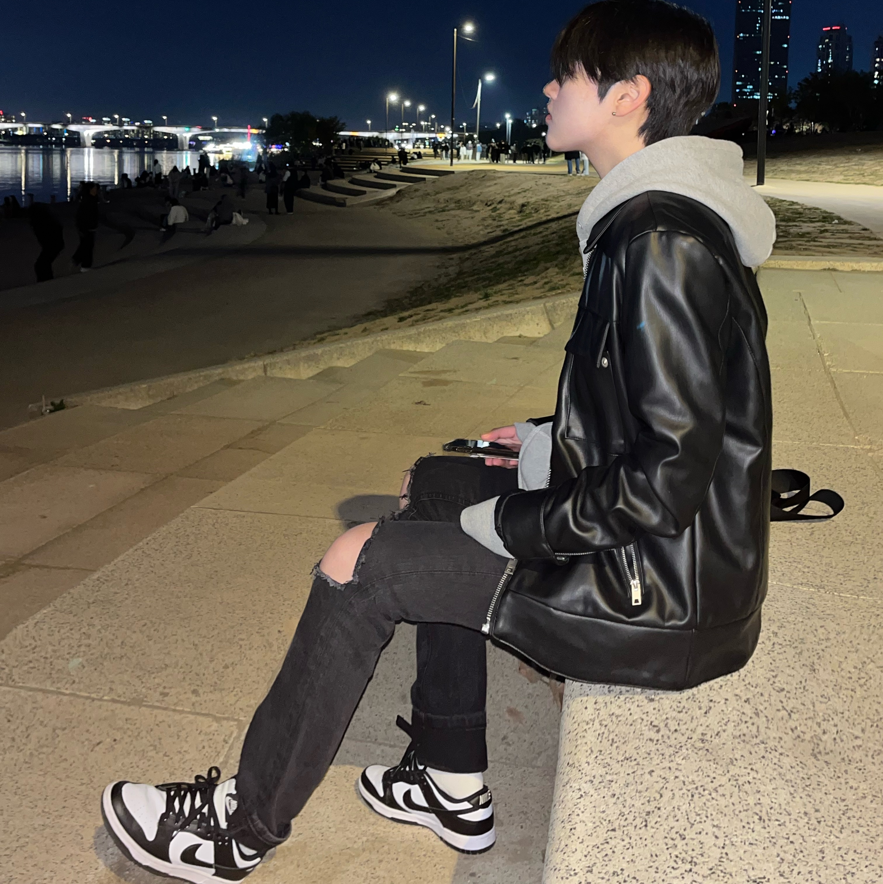 (W) Nike Dunk Low Black, Carhartt Loose Fit Midweight Full Zip Sweatshirt Heather Grey 착용 스타일 - 1