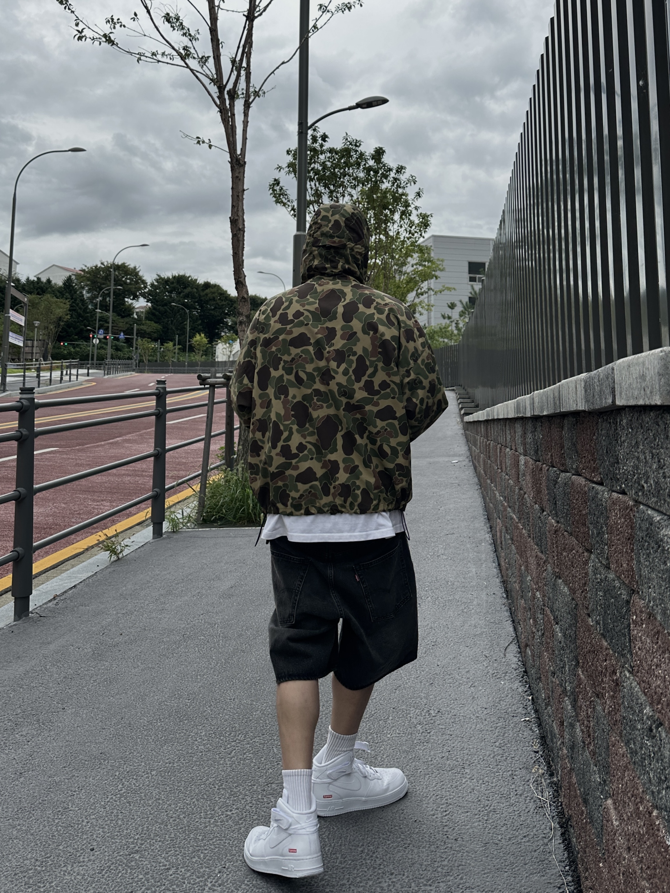 New Era x MoMA New York Yankees Cap Pink, Nonnod Zip Jacket Camo 착용 스타일 - 2