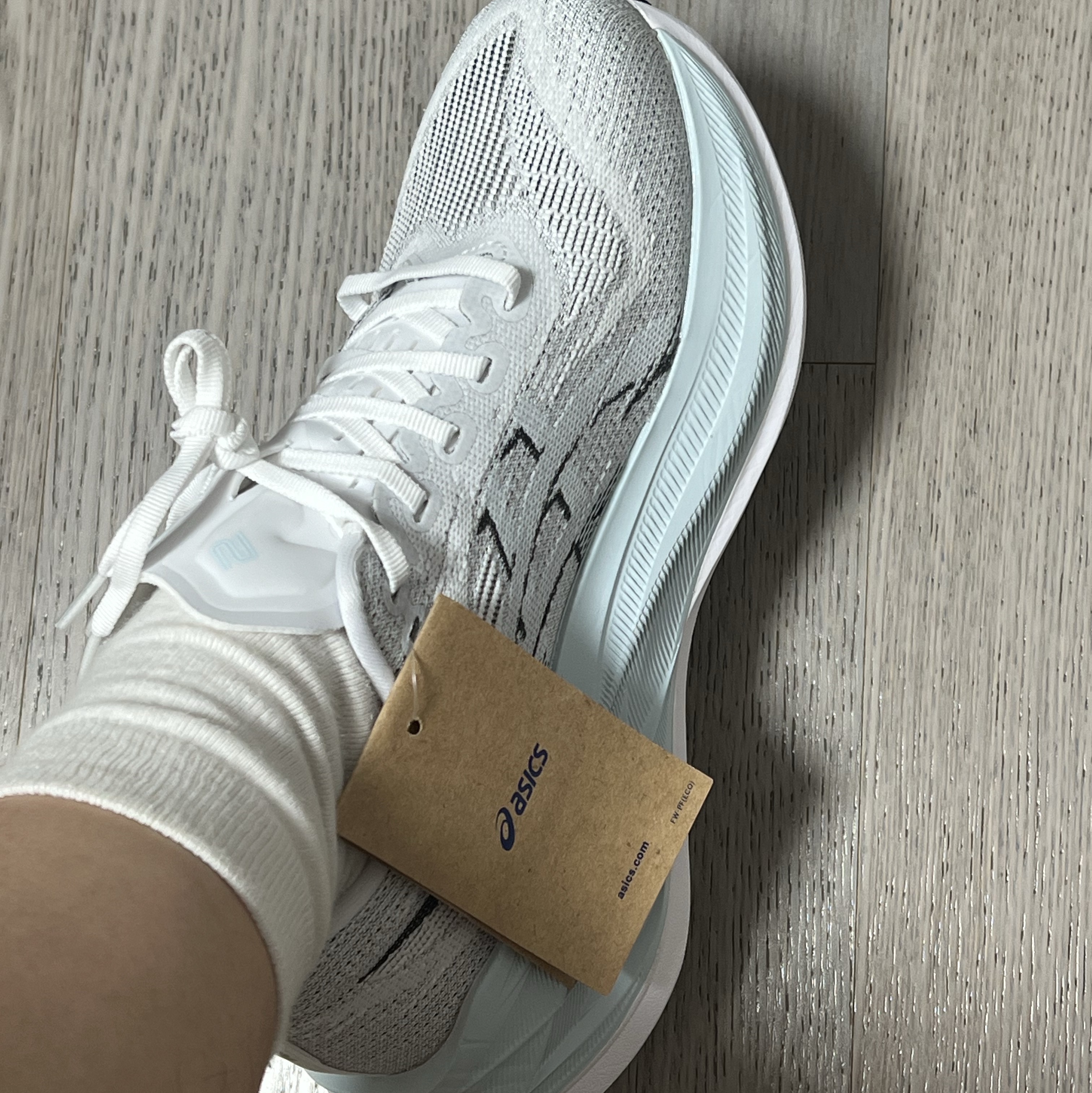 Asics Superblast 2 White Cool Grey 착용 스타일 - 3