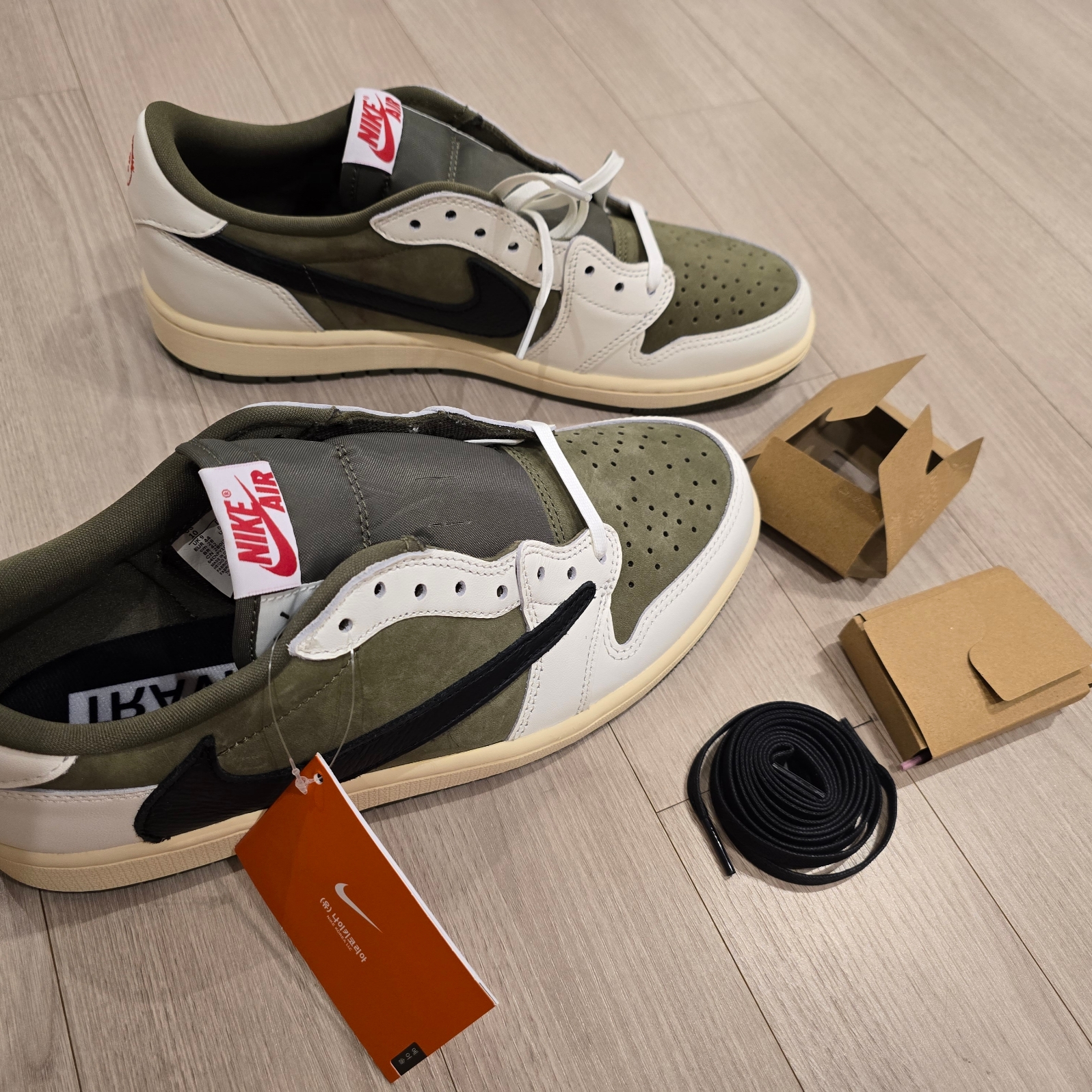 (W) Nike Dunk Low Black 착용 스타일 - 4