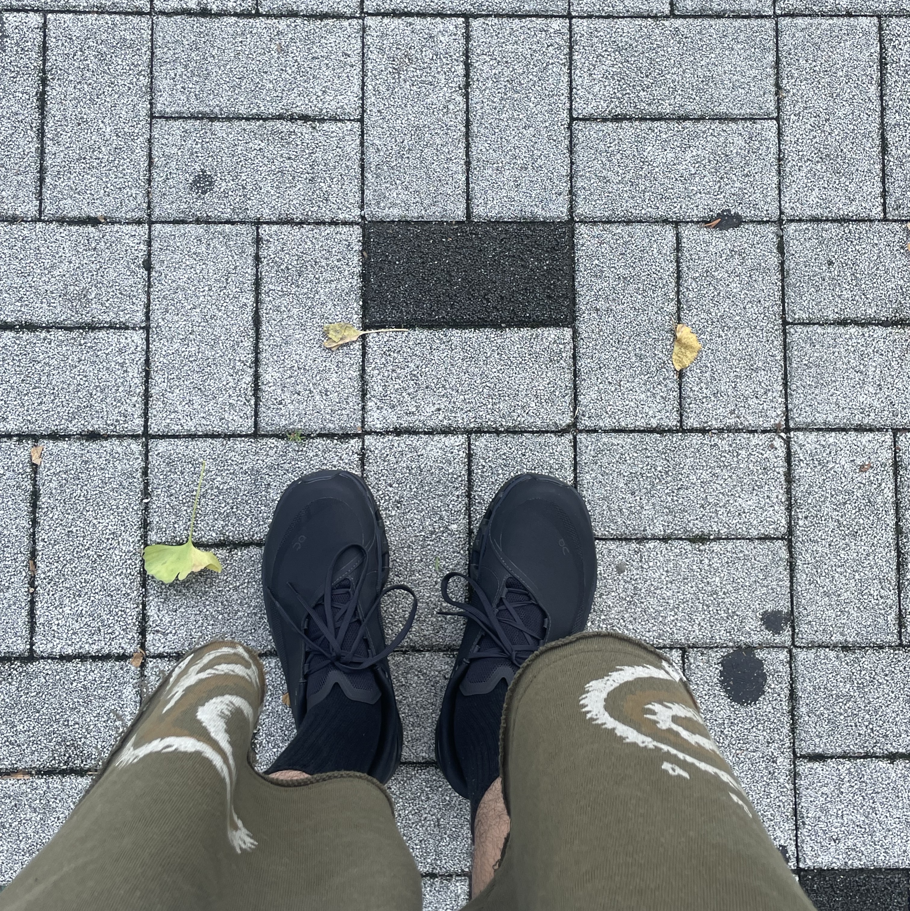 (W) On Running x Post Archive Faction (Paf) Cloudmonster 2 Black Magnet, On Running x Post Archive Faction (Paf) Cloudmonster 2 Black Magnet 착용 스타일 - 3