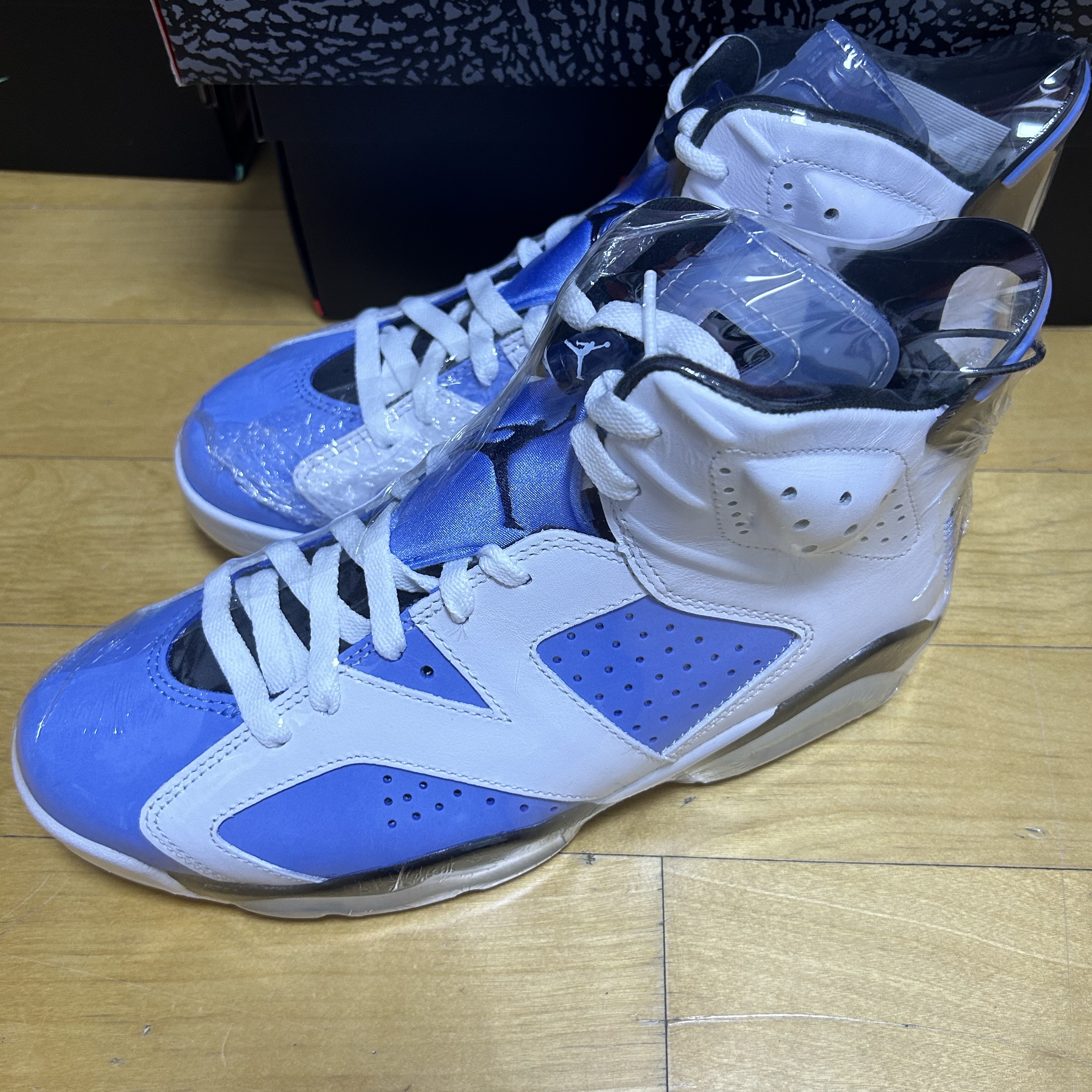 Jordan 6 Retro University Blue 착용 스타일
