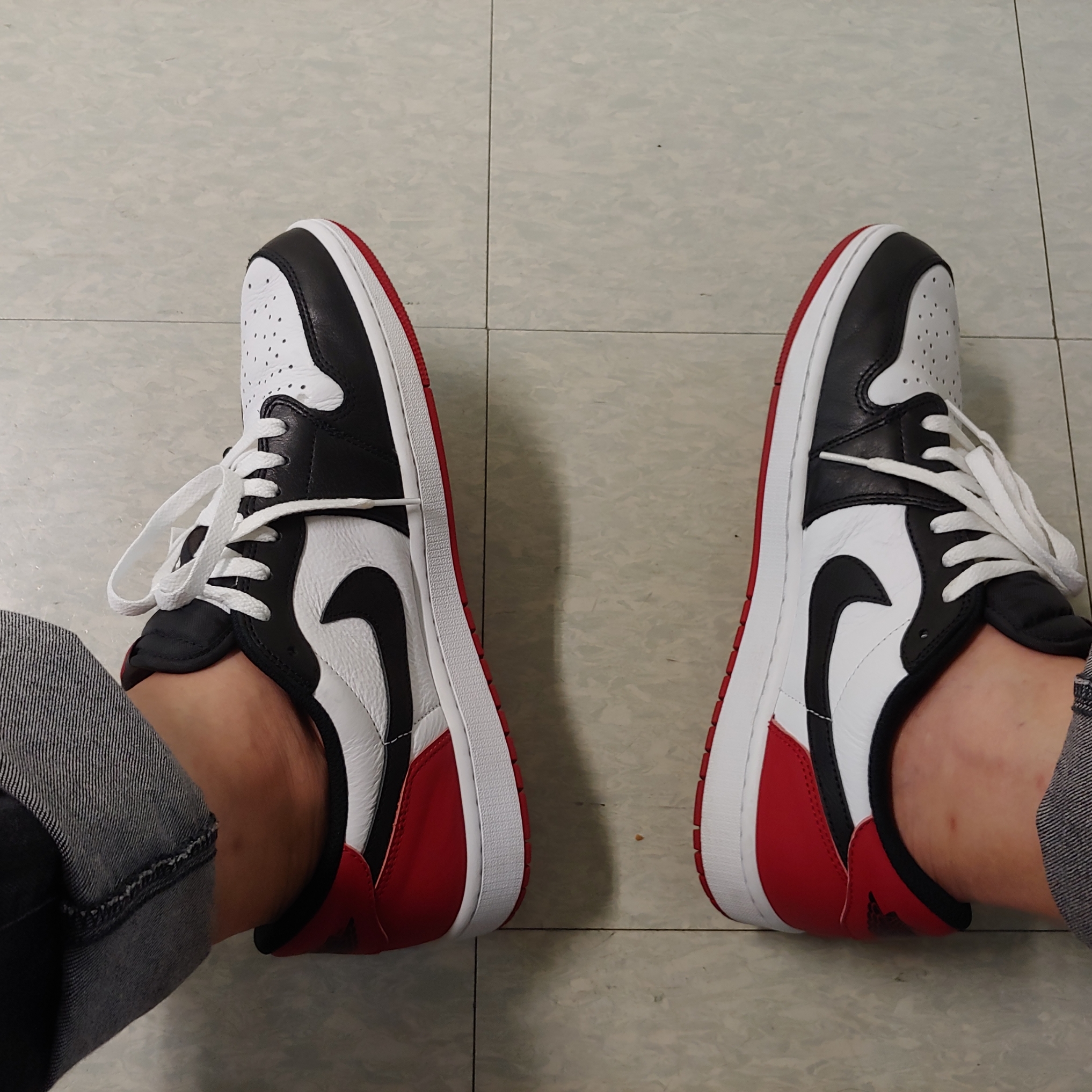 Jordan 1 Retro Low OG Black Toe 착용 스타일
