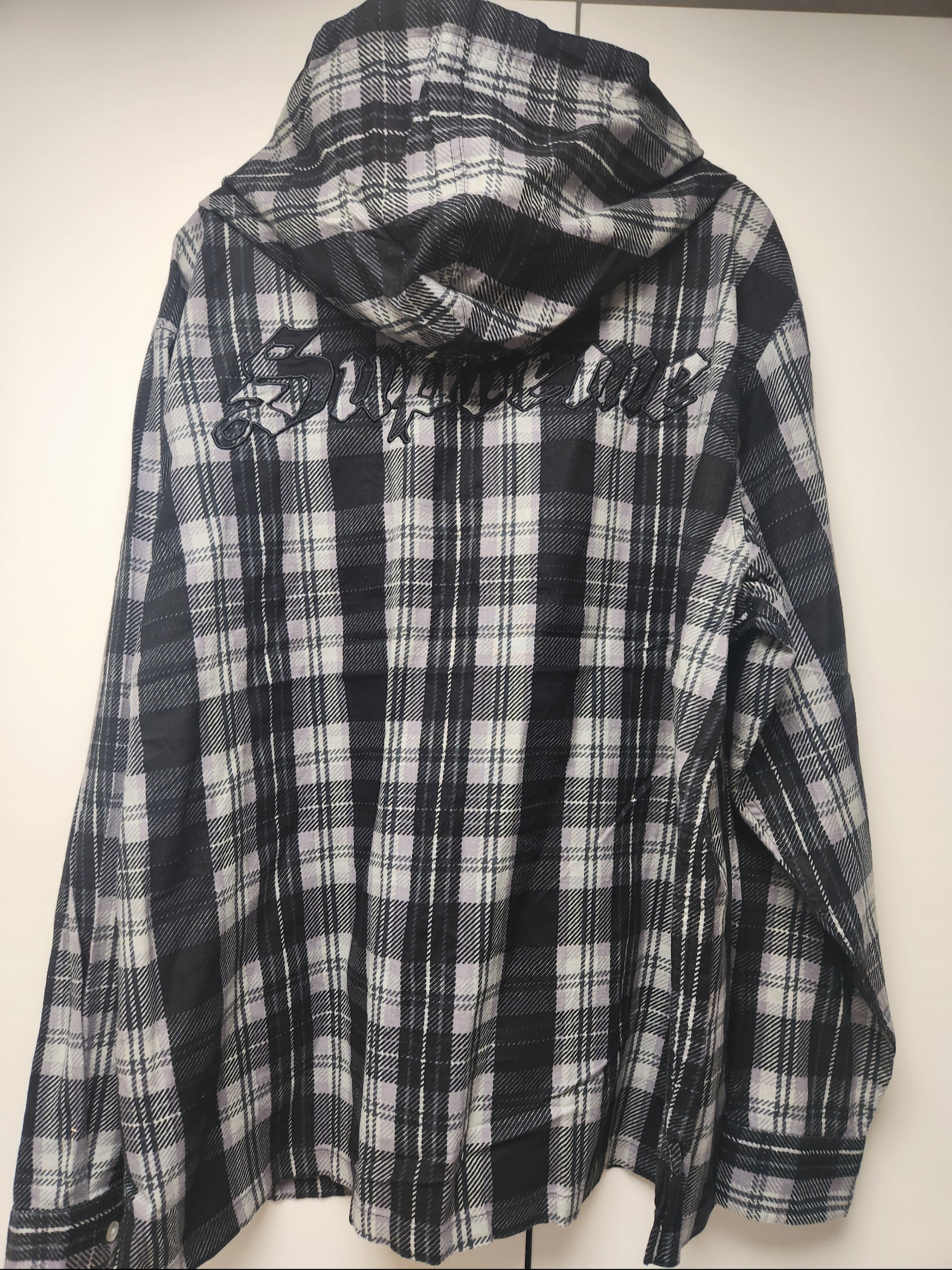 Supreme Printed Hooded Flannel Shirt Black - 24SS 착용 스타일 - 2