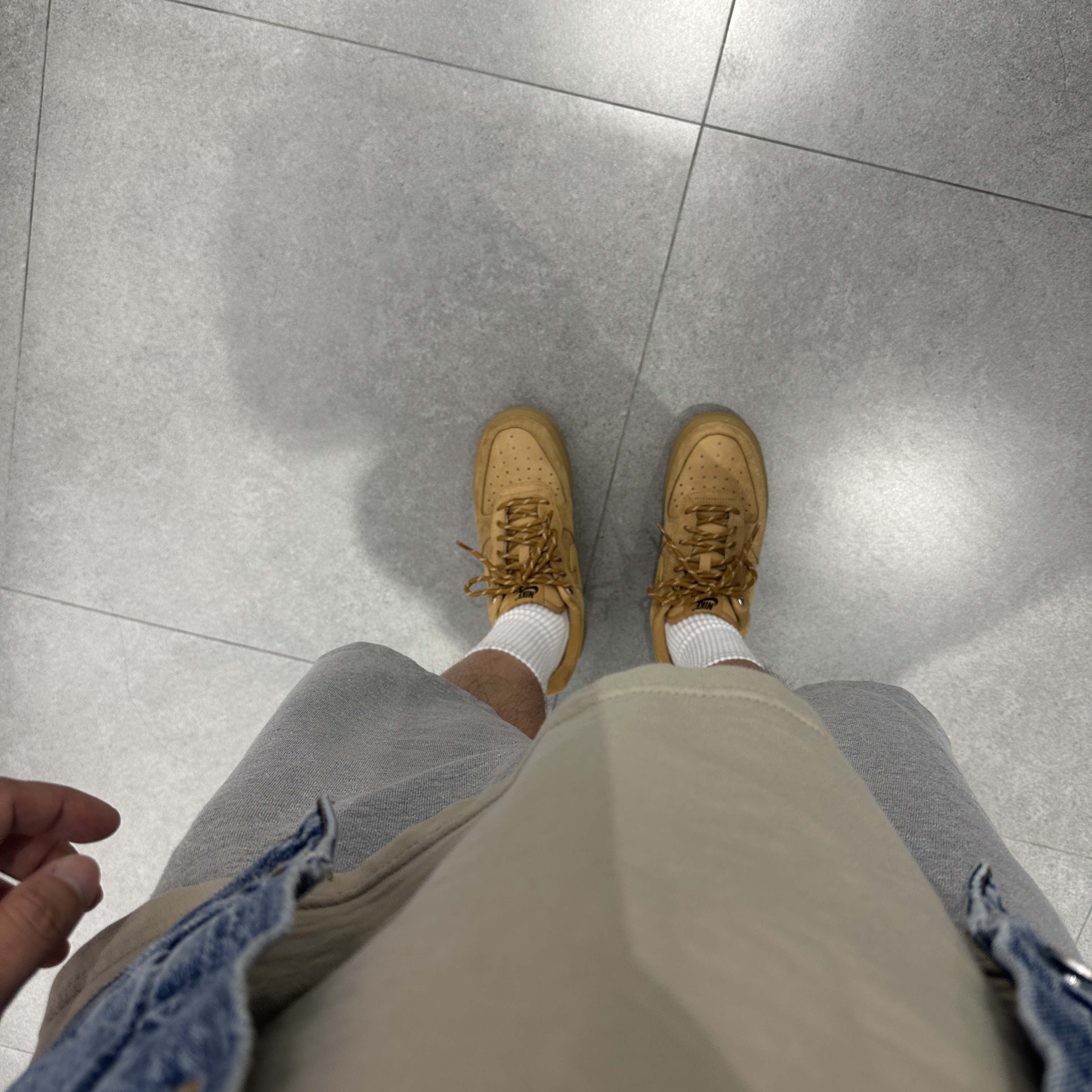 (W) Nike Air Force 1 '07 WB Flax Wheat 착용 스타일