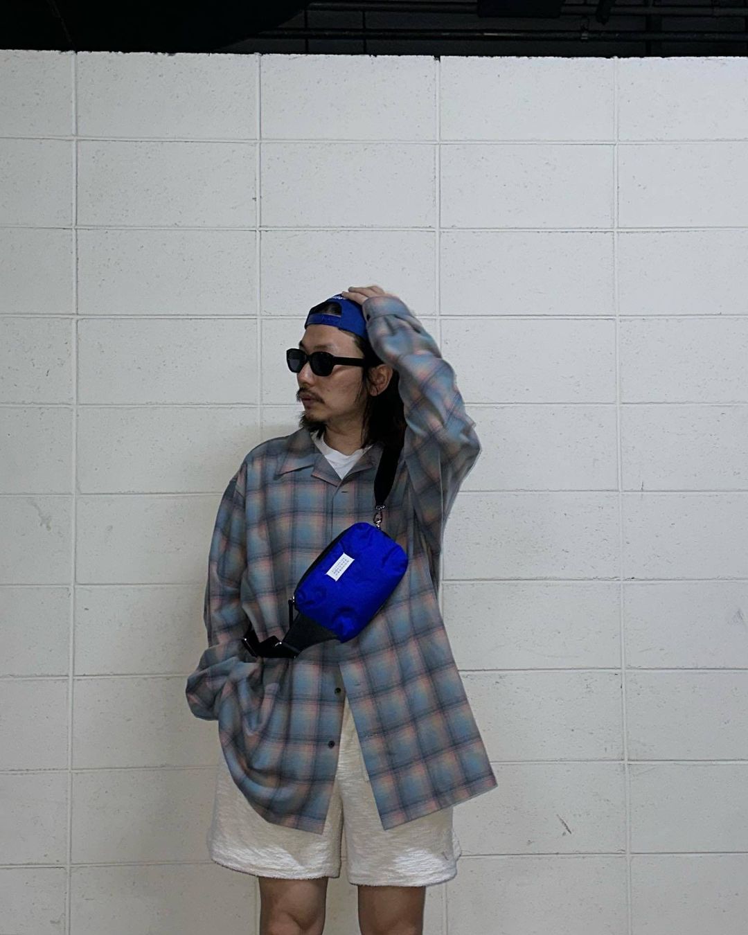 Auralee Super Light Wool Check Shirt Beige Blue Check - 24AW, Auralee Super Light Wool Check Shirt Charcoal Grey Check - 24AW 착용 스타일 - 5