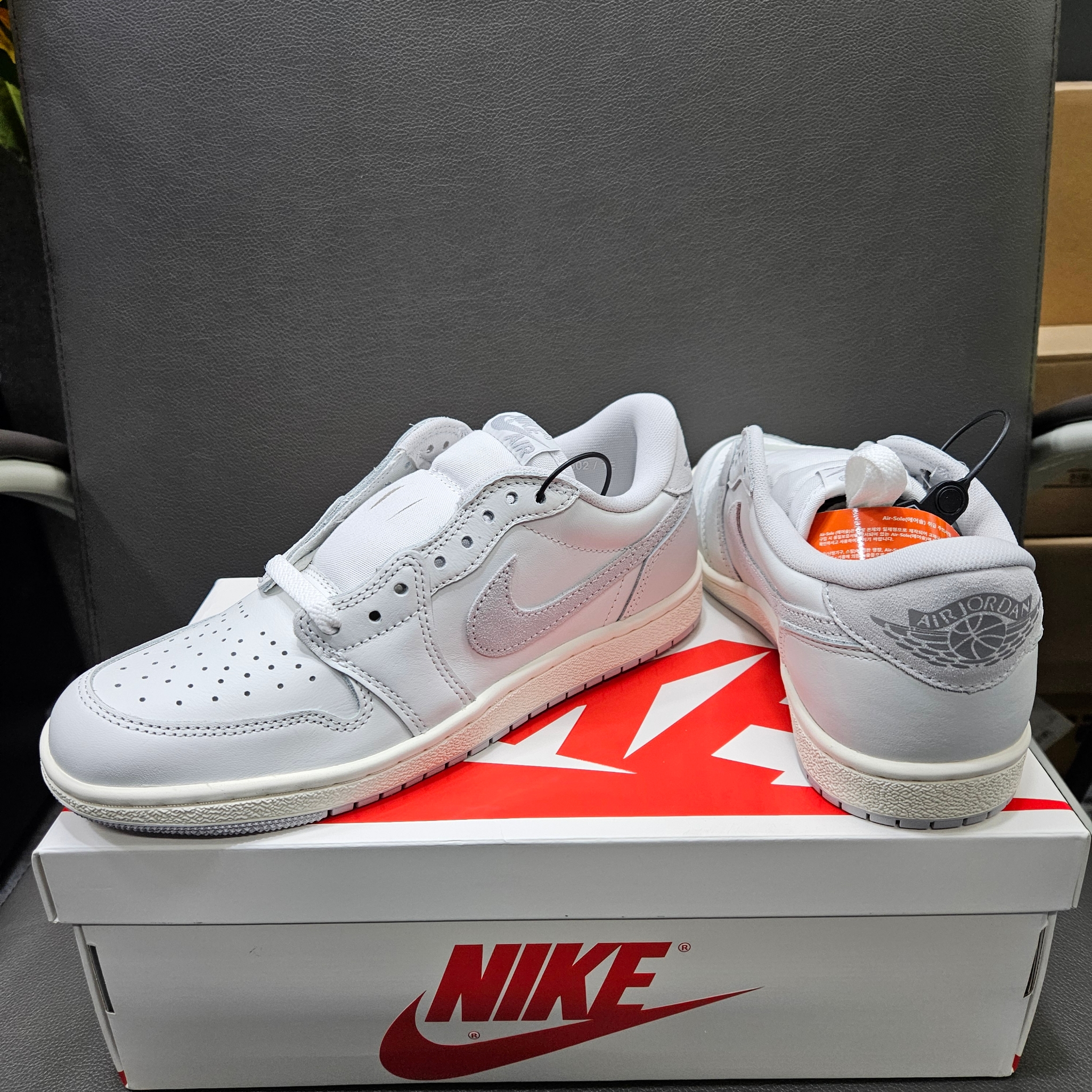 Jordan 1 Low 85 Neutral Grey 착용 스타일