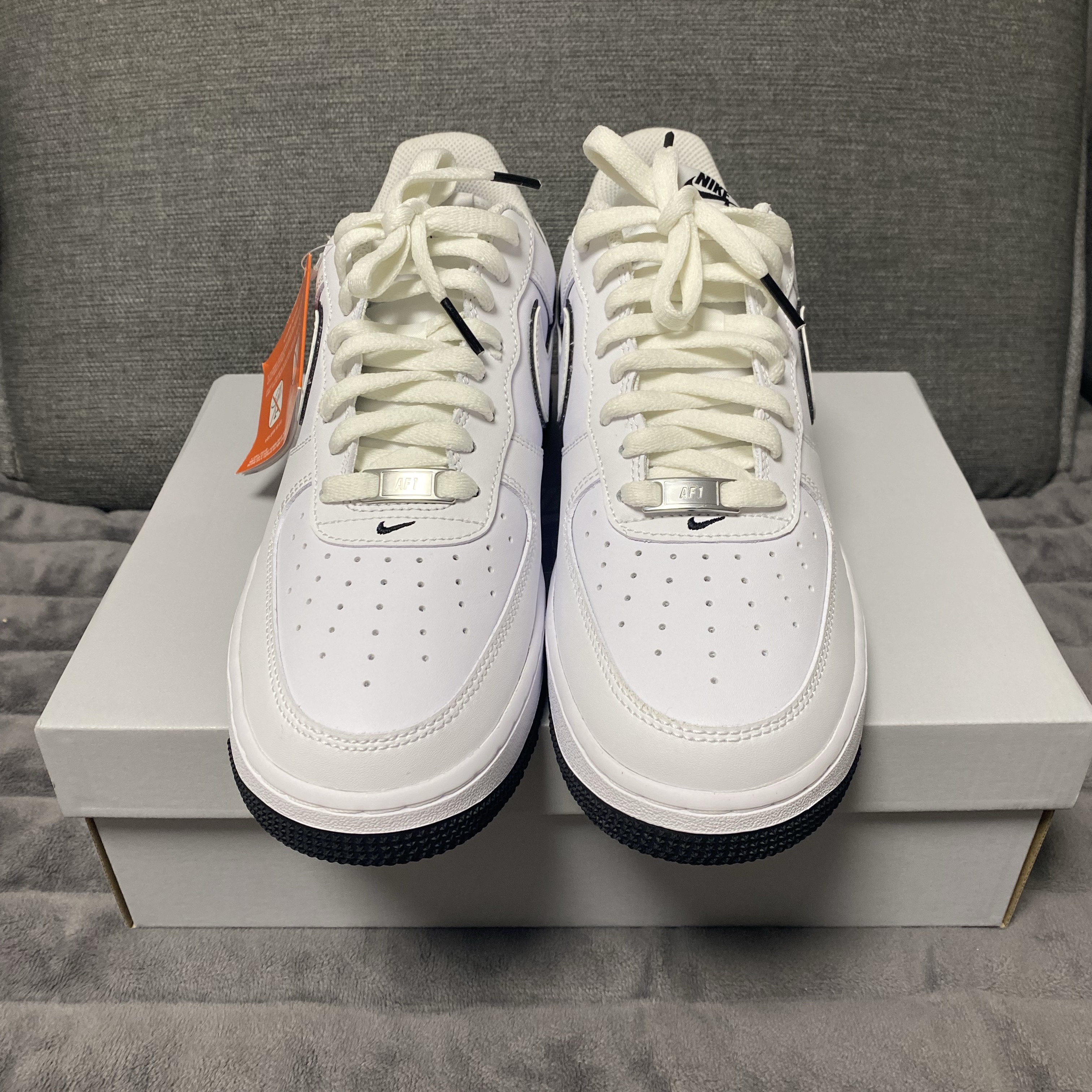 Nike Air Force 1 '07 White Black 착용 스타일 - 2