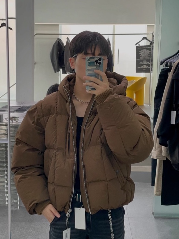 [KREAM 단독] Haleine Detachable Hooded Goose Down Jacket Creambeige (VJ406) 착용 스타일