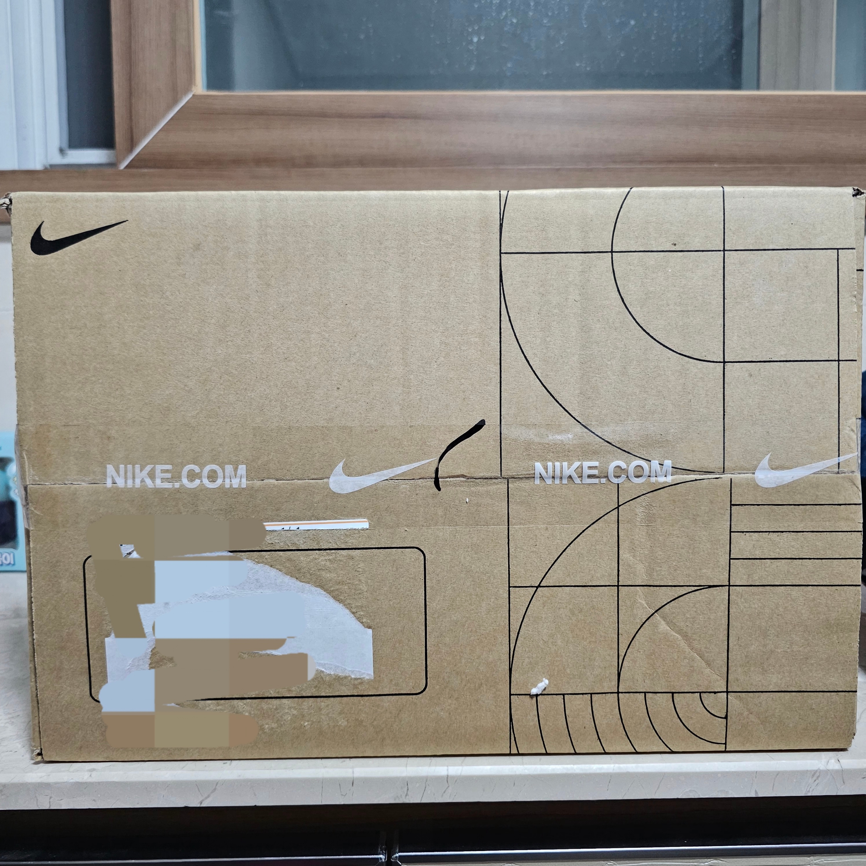 Jordan 1 x Travis Scott Retro Low OG SP Reverse Olive 착용 스타일