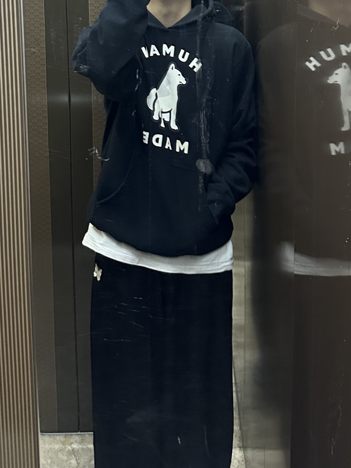 Human Made Worksout 20th Anniversary Jindo Dog Heavt Weight Hoodie Black, Needles x LHP H.D. Track Pants Poly Smooth Black White 착용 스타일