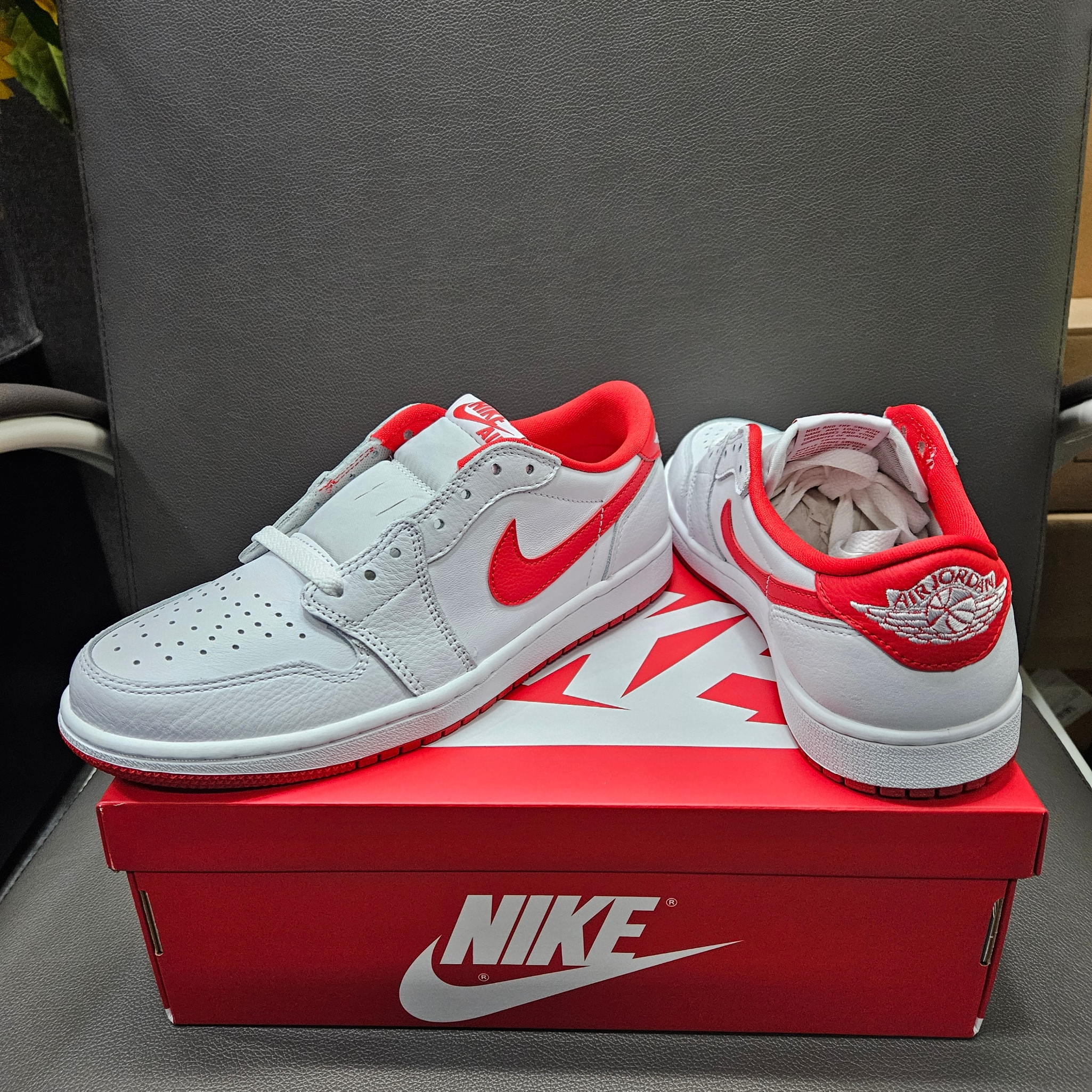 Jordan 1 Retro Low OG University Red 착용 스타일