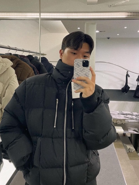 [KREAM 단독] Haleine Incision Highneck Duck Down Jacket Black (VJ407) 착용 스타일