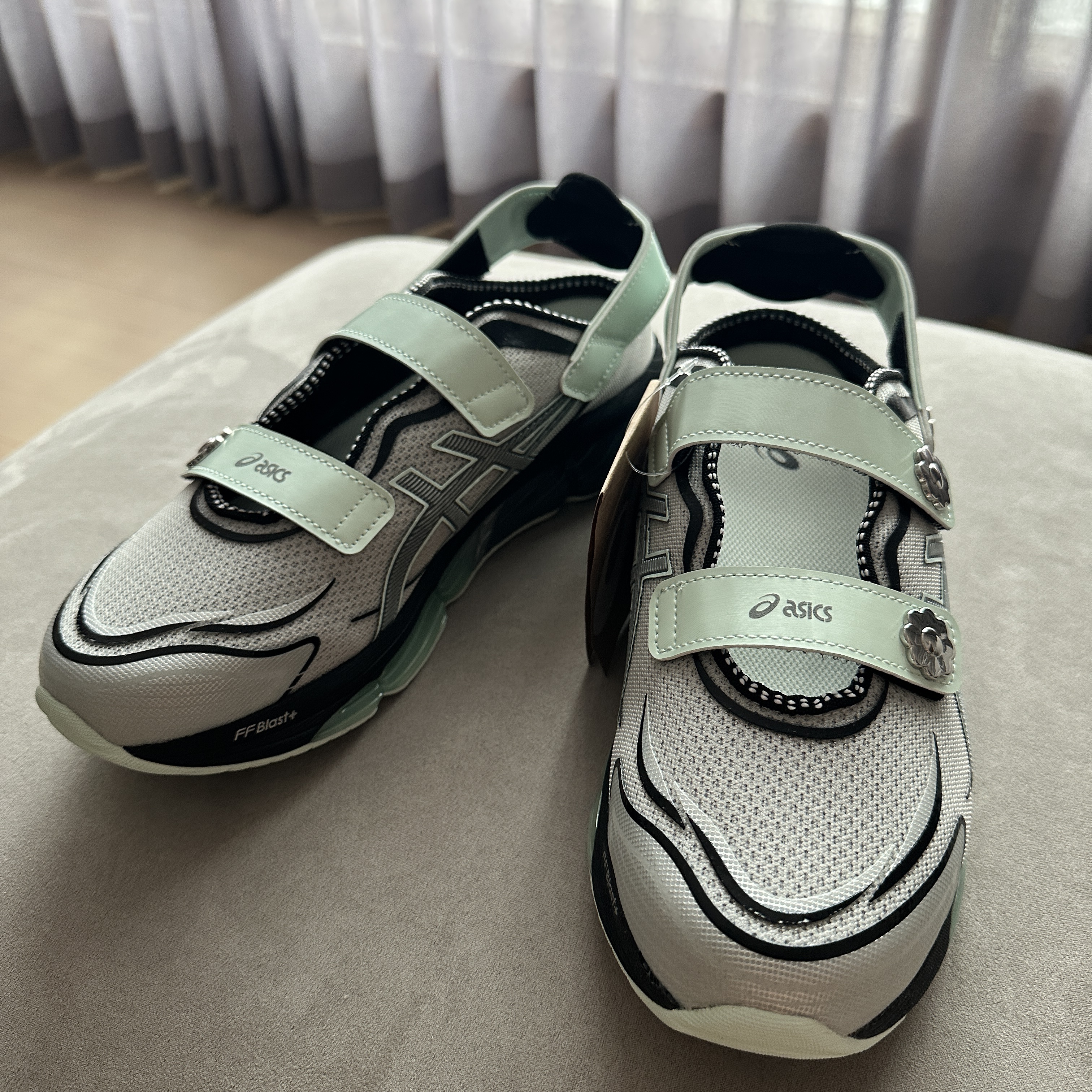 Asics x Cecilie Bahnsen Gel-Quantum 360 VIII Silver Mint 착용 스타일