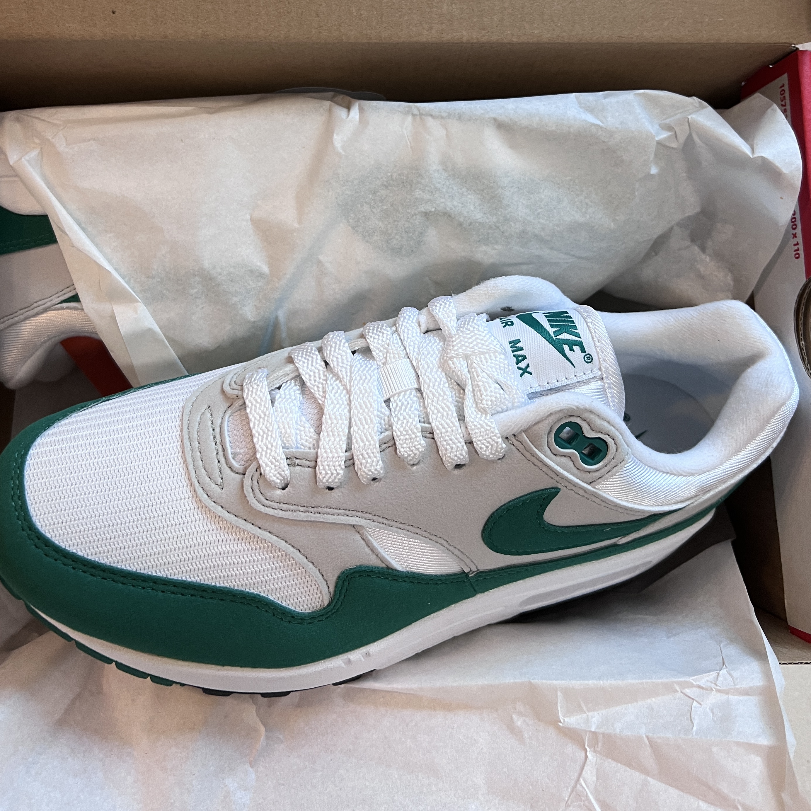 (W) Nike Air Max 1 '87 Neutral Grey Malachite 착용 스타일