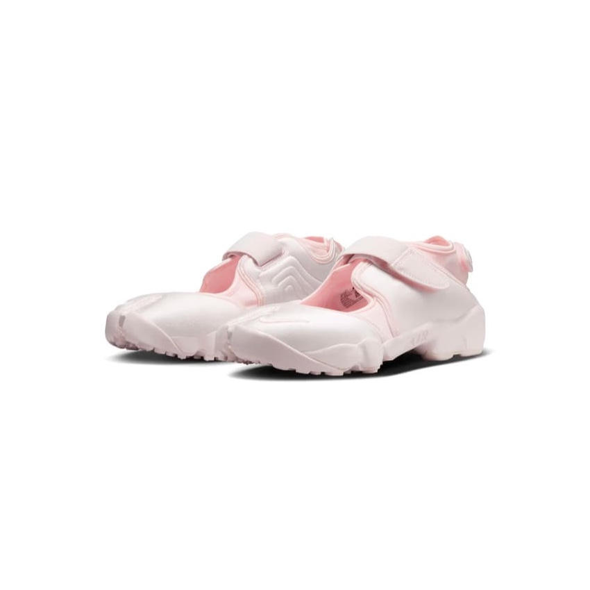 (W) Nike Air Rift Summit White, (W) Nike Air Rift Breathe White 착용 스타일 - 3