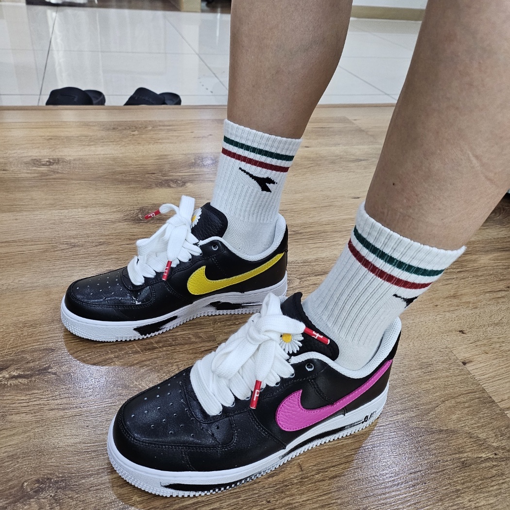 Nike x Peaceminusone Air Force 1 Low Para-Noise 3.0 Black and Multicolor 착용 스타일