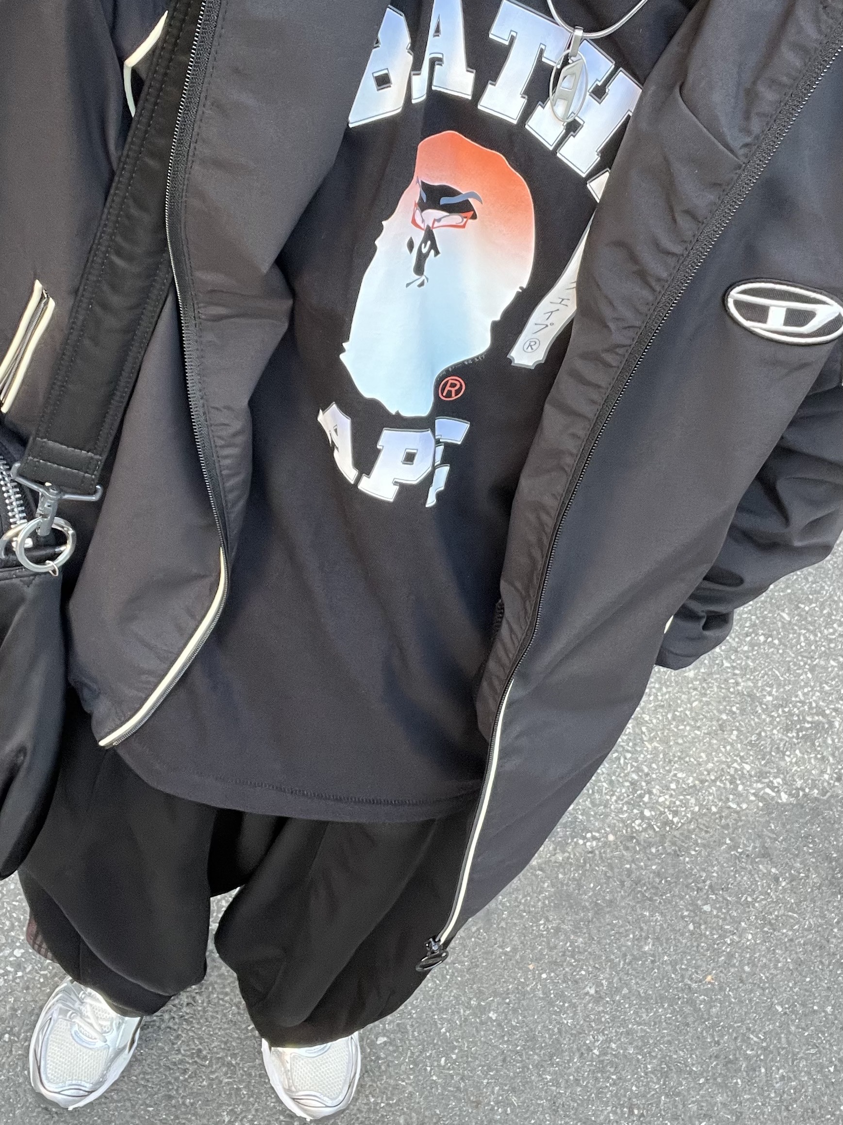 BAPE Kabuki Head L/S T-Shirt Black, Porter Tanker 2Way Briefcase Black 착용 스타일