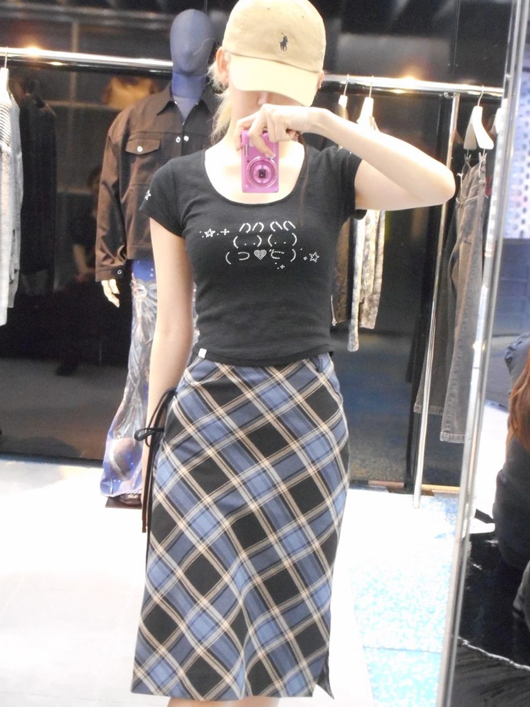 (W) Prada Embroidered Habutai Silk Midi-Skirt Chlorophyll Green, Margarin Fingers Check Frill Midi Skirt Navy 착용 스타일 - 3